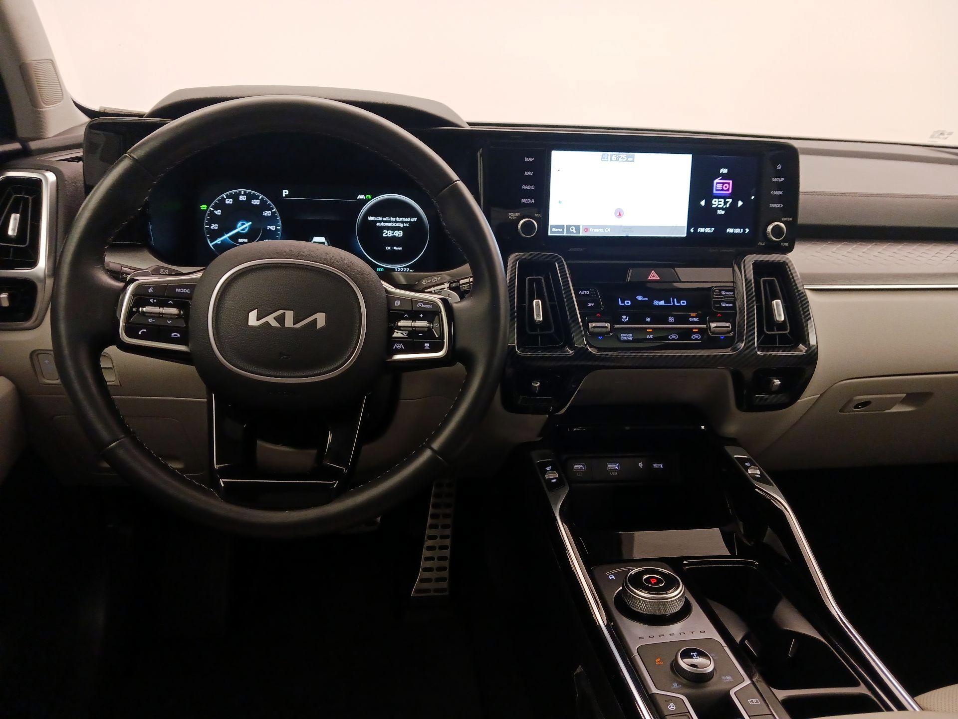 Thumbnail: 2023 Kia Sorento - 10