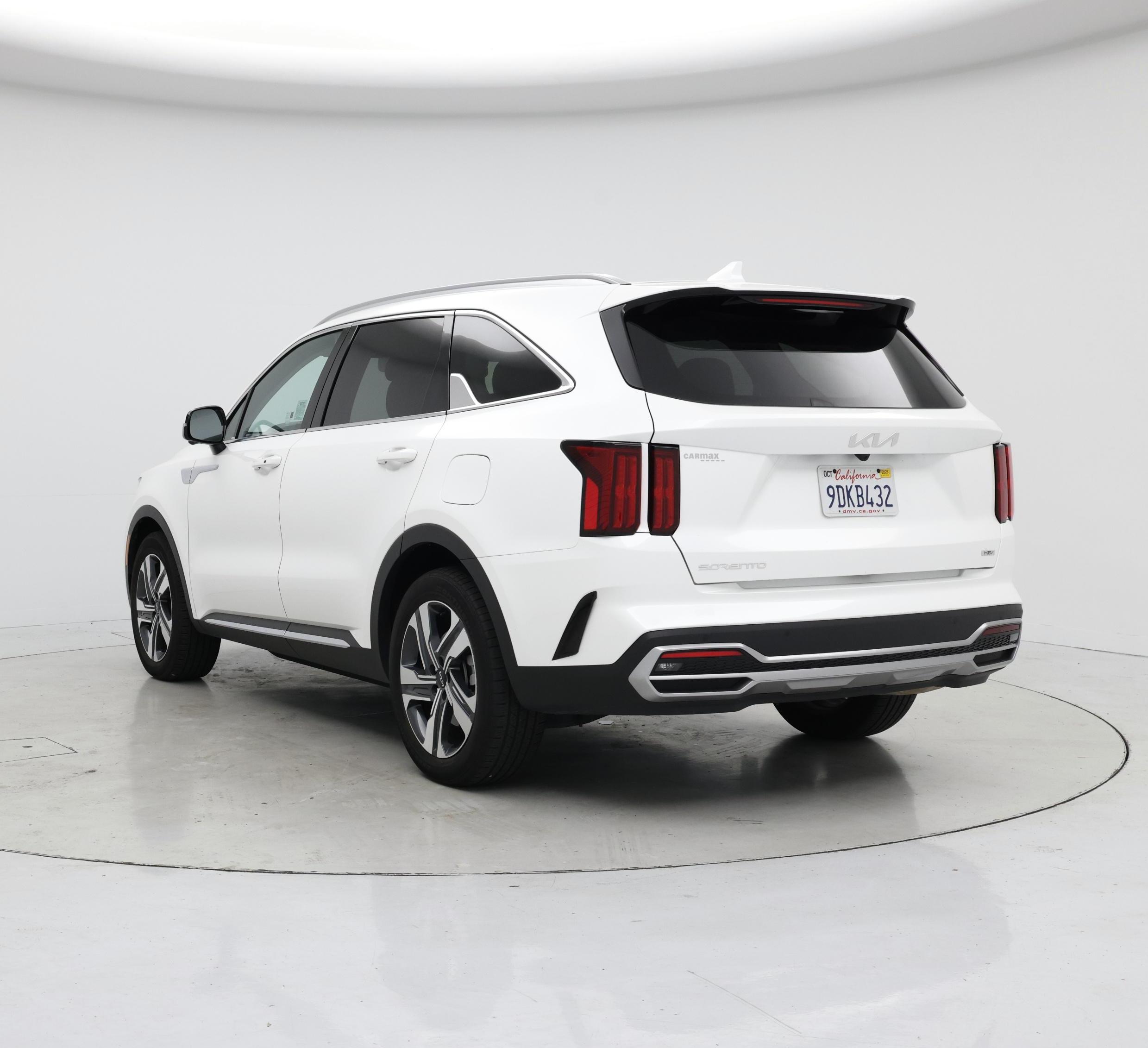 Thumbnail: 2023 Kia Sorento - 2