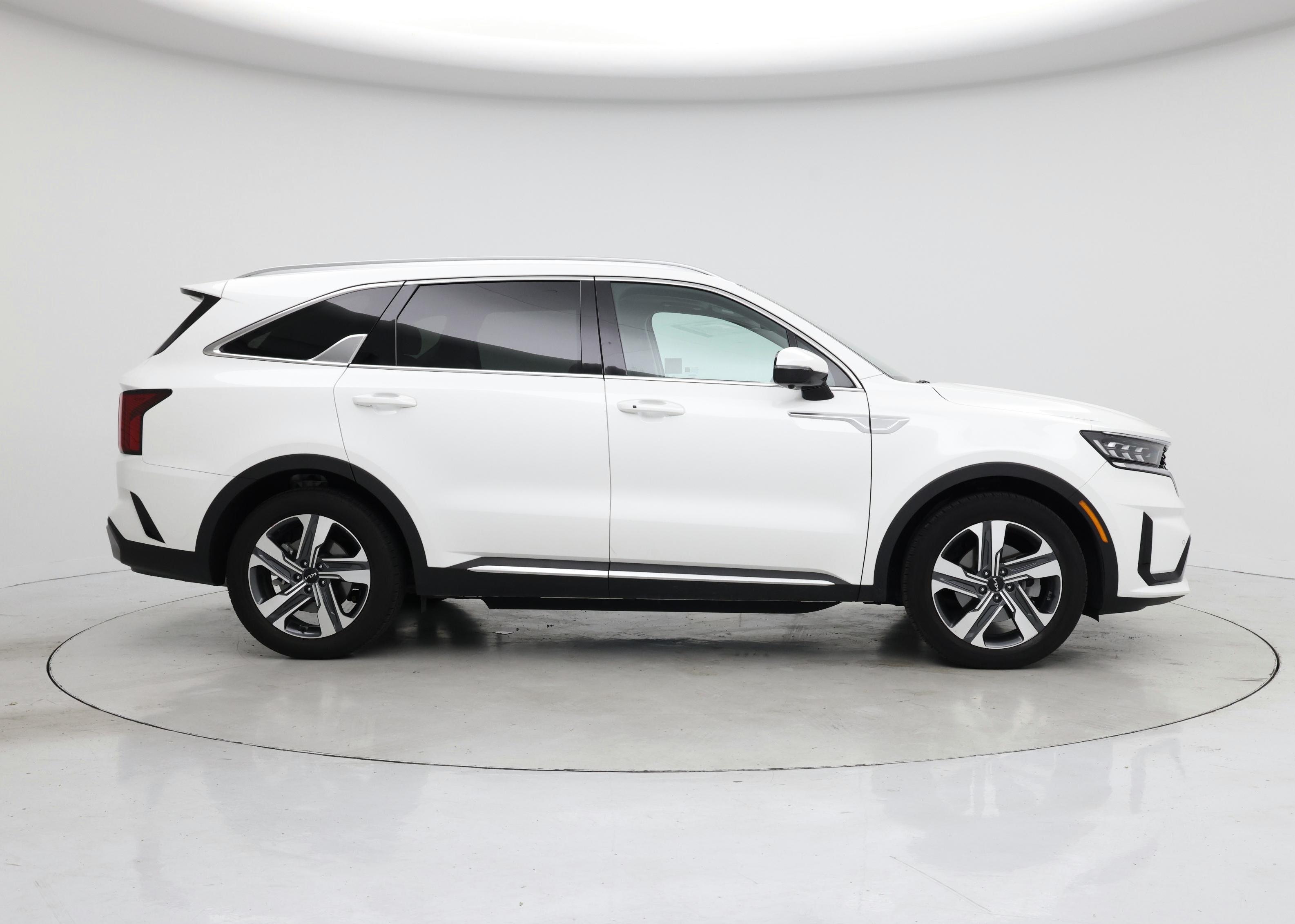 Thumbnail: 2023 Kia Sorento - 7
