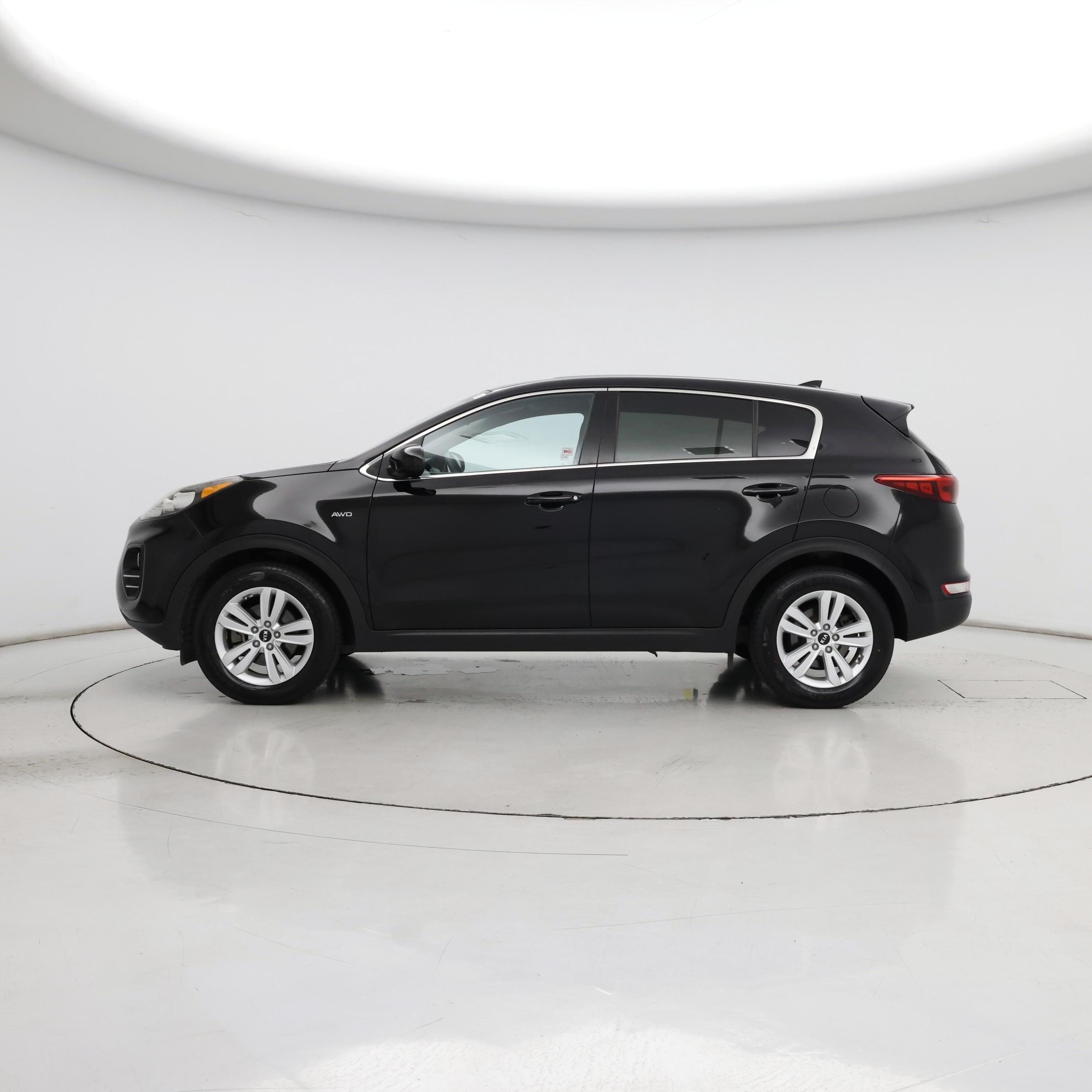 Thumbnail: 2018 Kia Sportage - 3