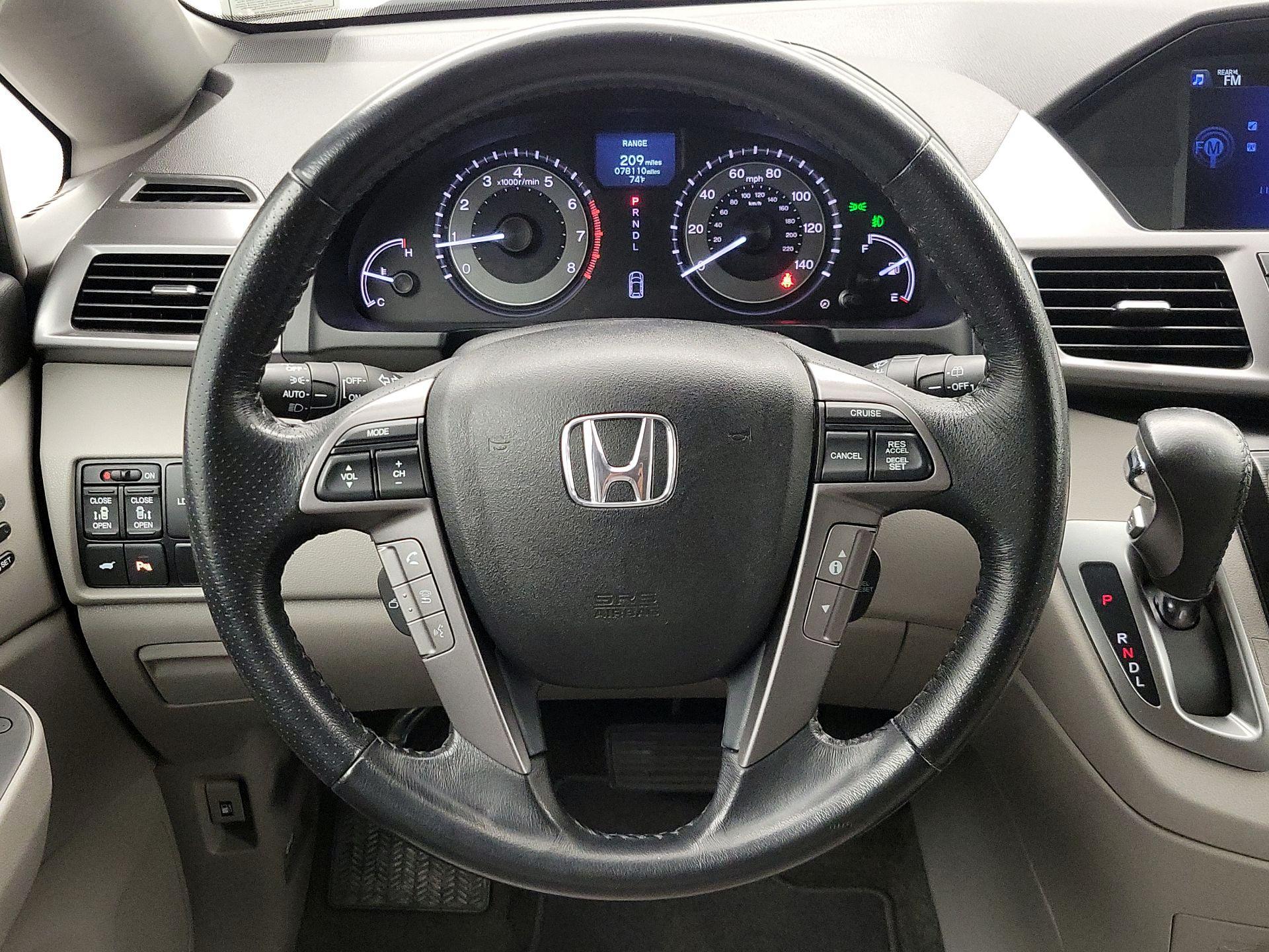 Thumbnail: 2014 Honda Odyssey - 10