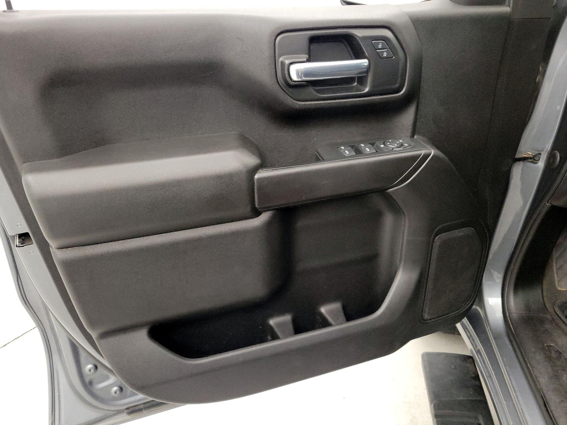 Thumbnail: 2021 Chevrolet Silverado 1500 - 12