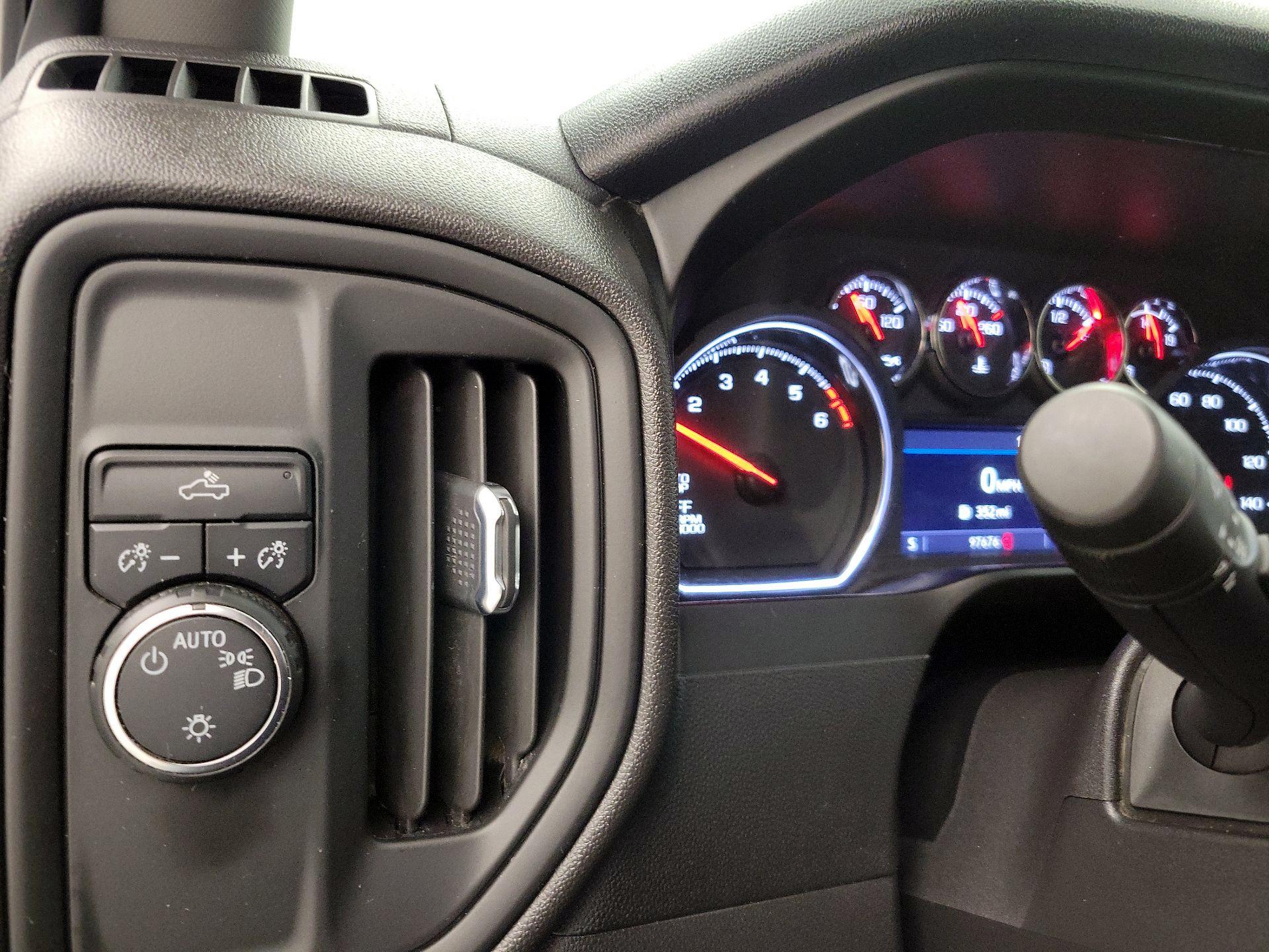 Thumbnail: 2021 Chevrolet Silverado 1500 - 13
