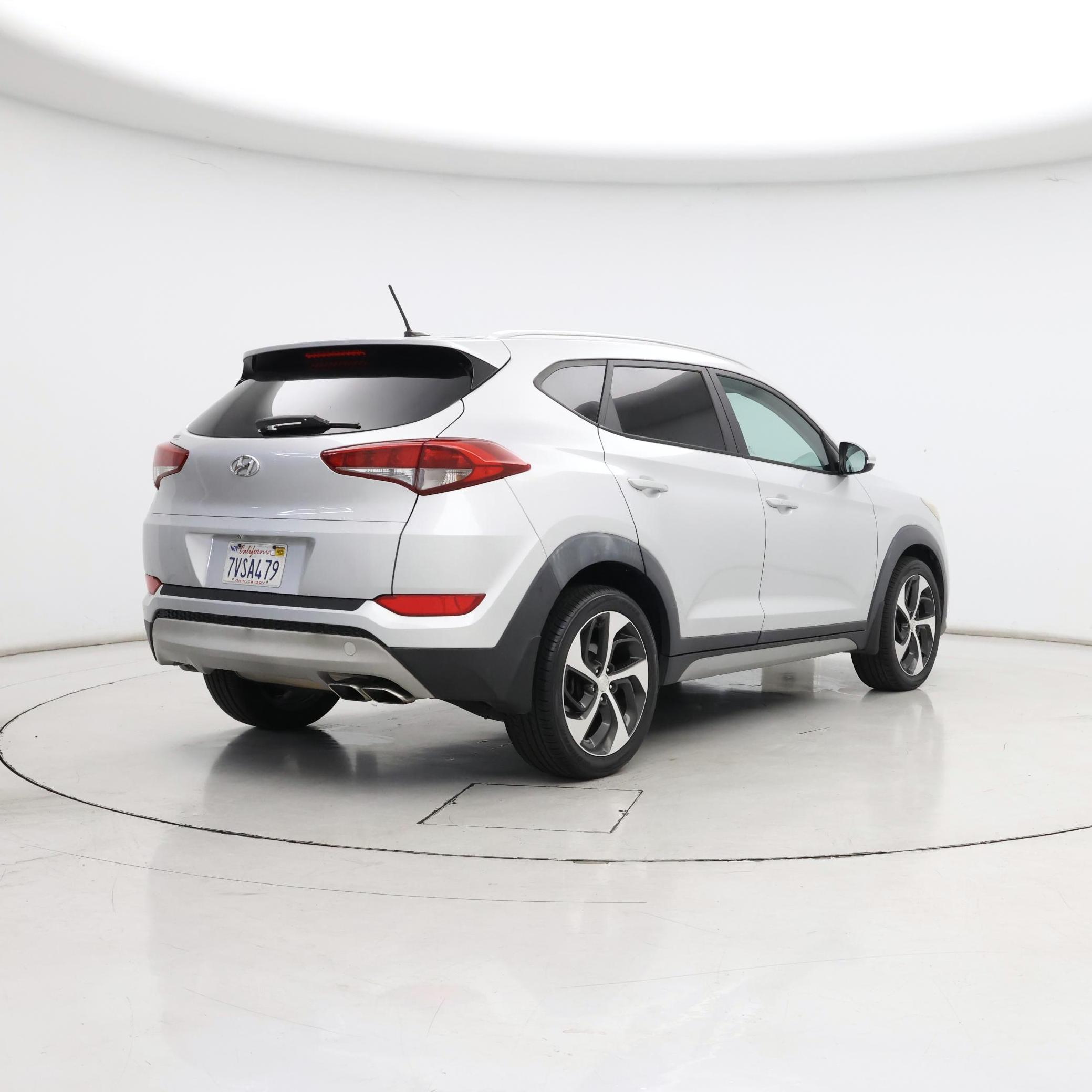Thumbnail: 2017 Hyundai Tucson - 8