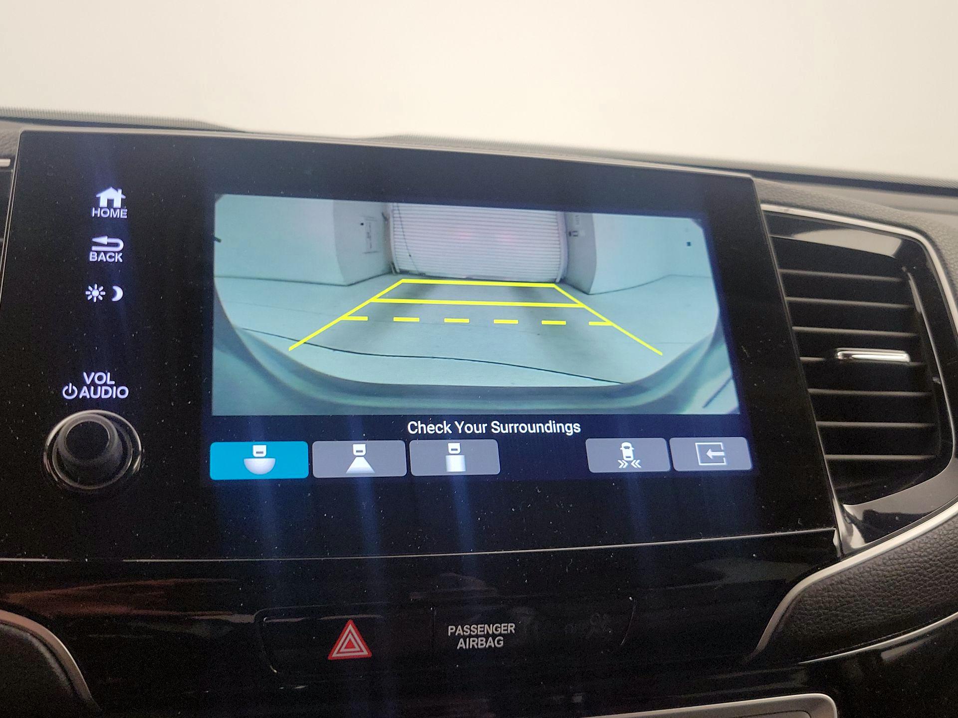 Thumbnail: 2019 Honda Pilot - 15