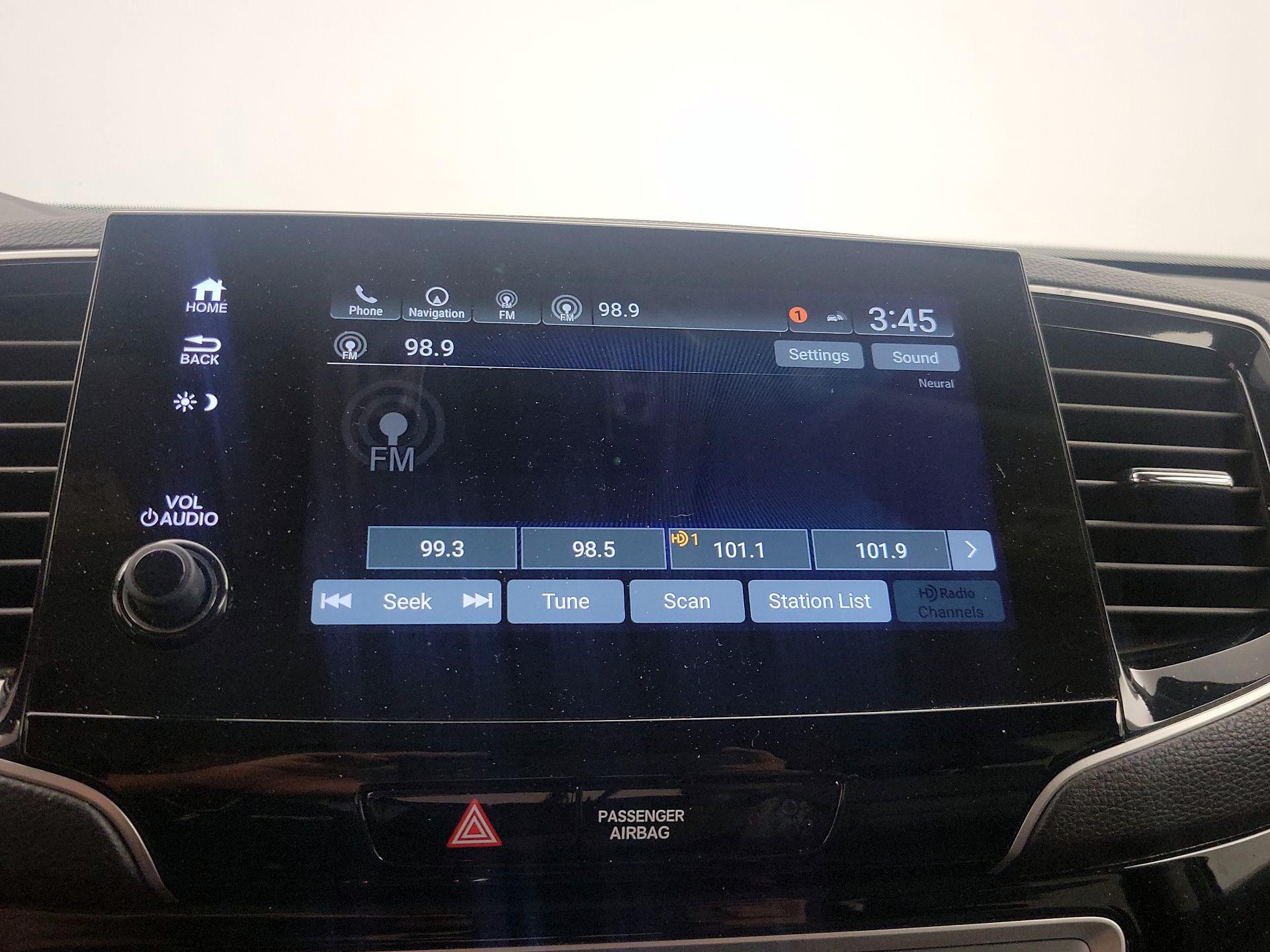 Thumbnail: 2019 Honda Pilot - 16