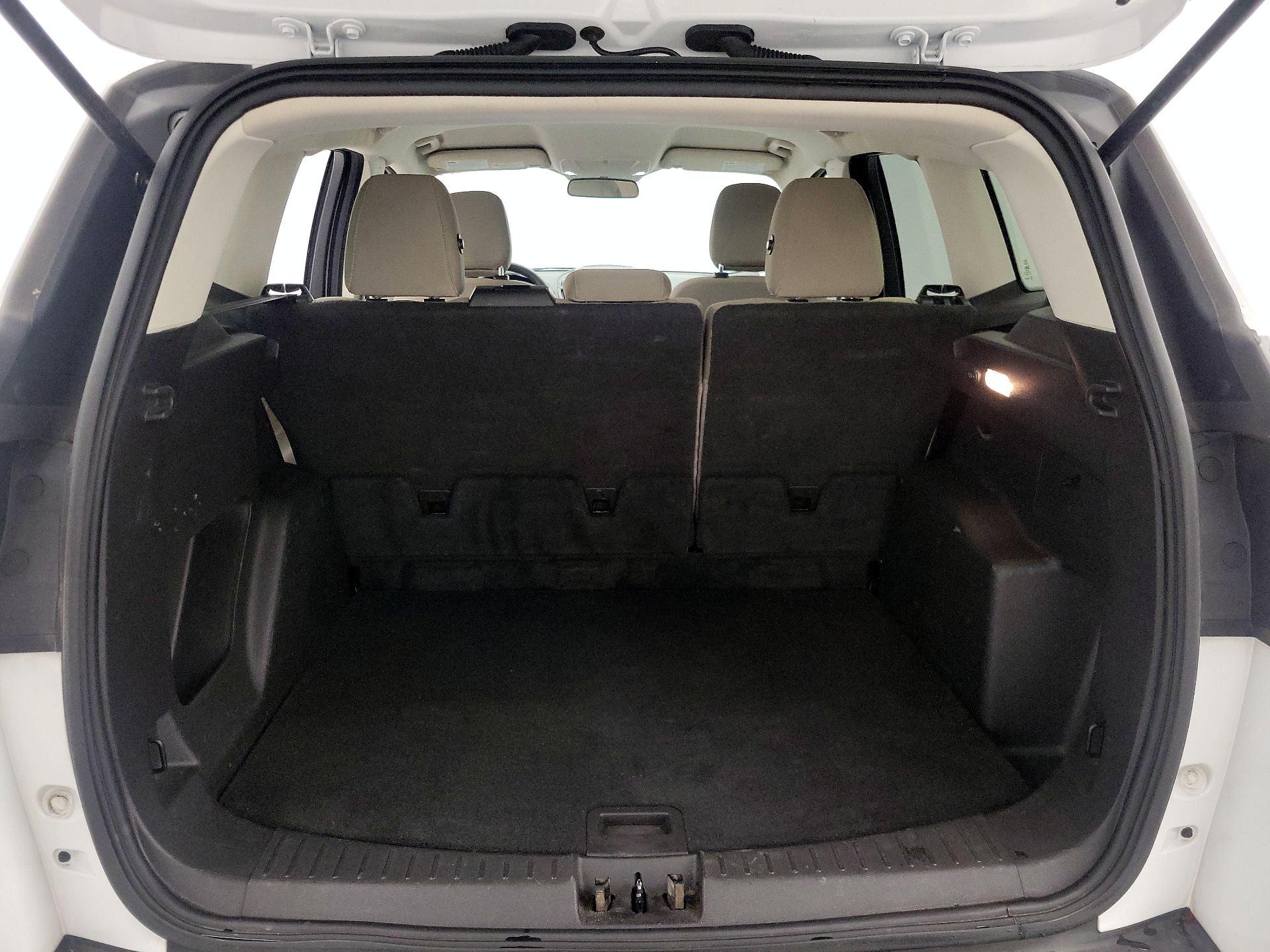 Thumbnail: 2019 Ford Escape - 20