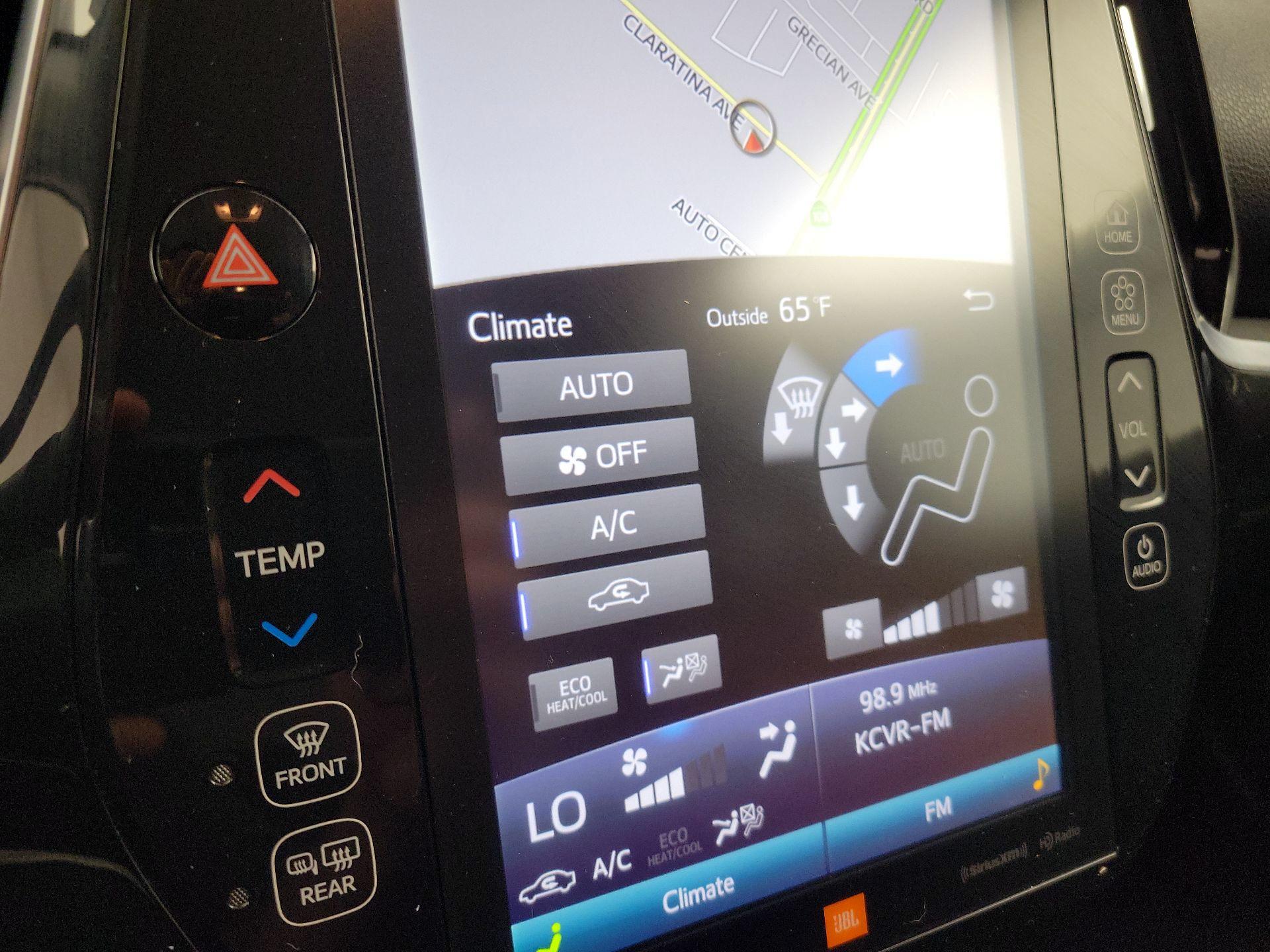 Thumbnail: 2020 Toyota Prius Prime - 17