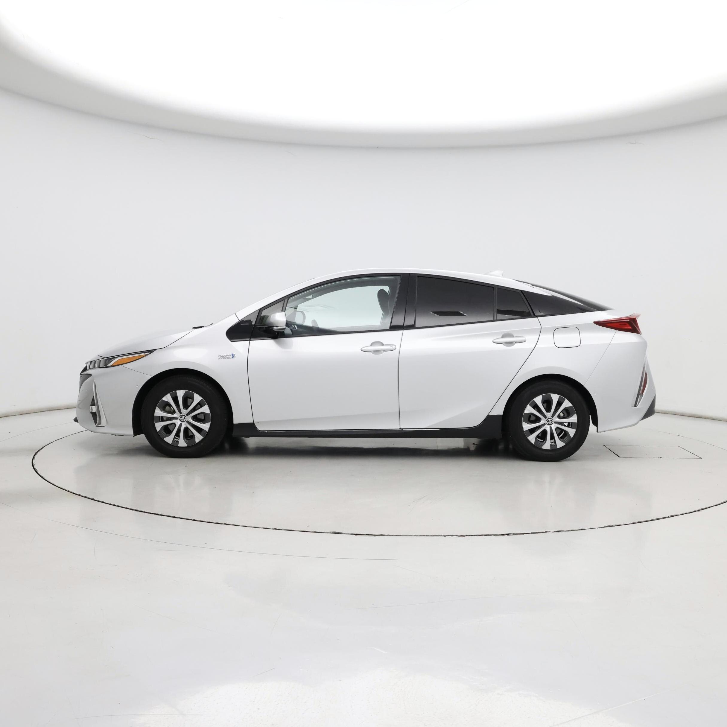Thumbnail: 2020 Toyota Prius Prime - 3