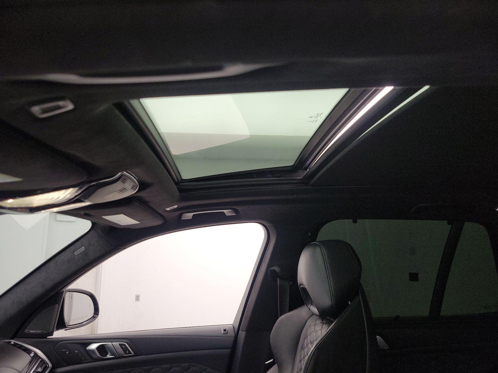 Thumbnail: 2022 BMW X5 - 20