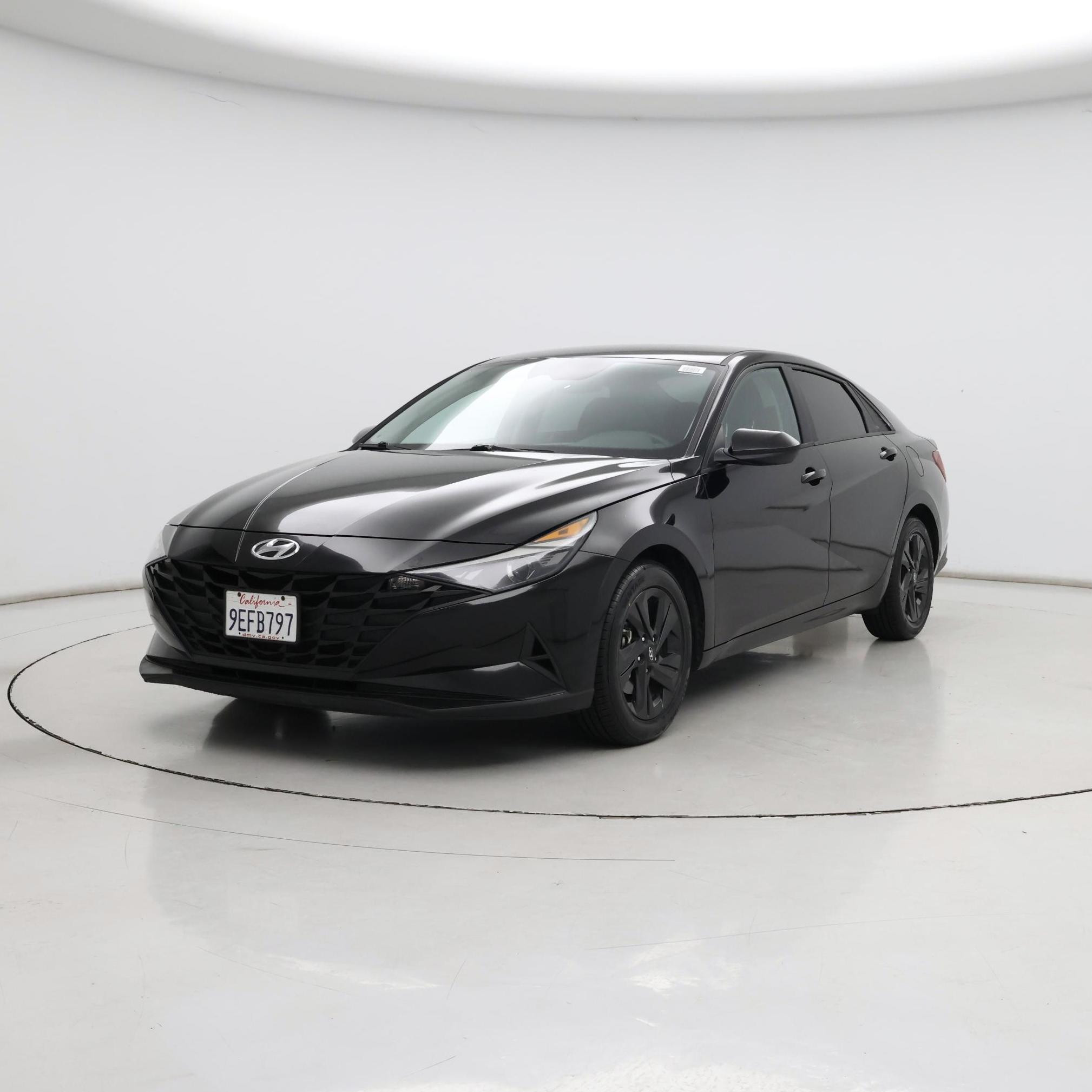 Thumbnail: 2023 Hyundai Elantra - 4