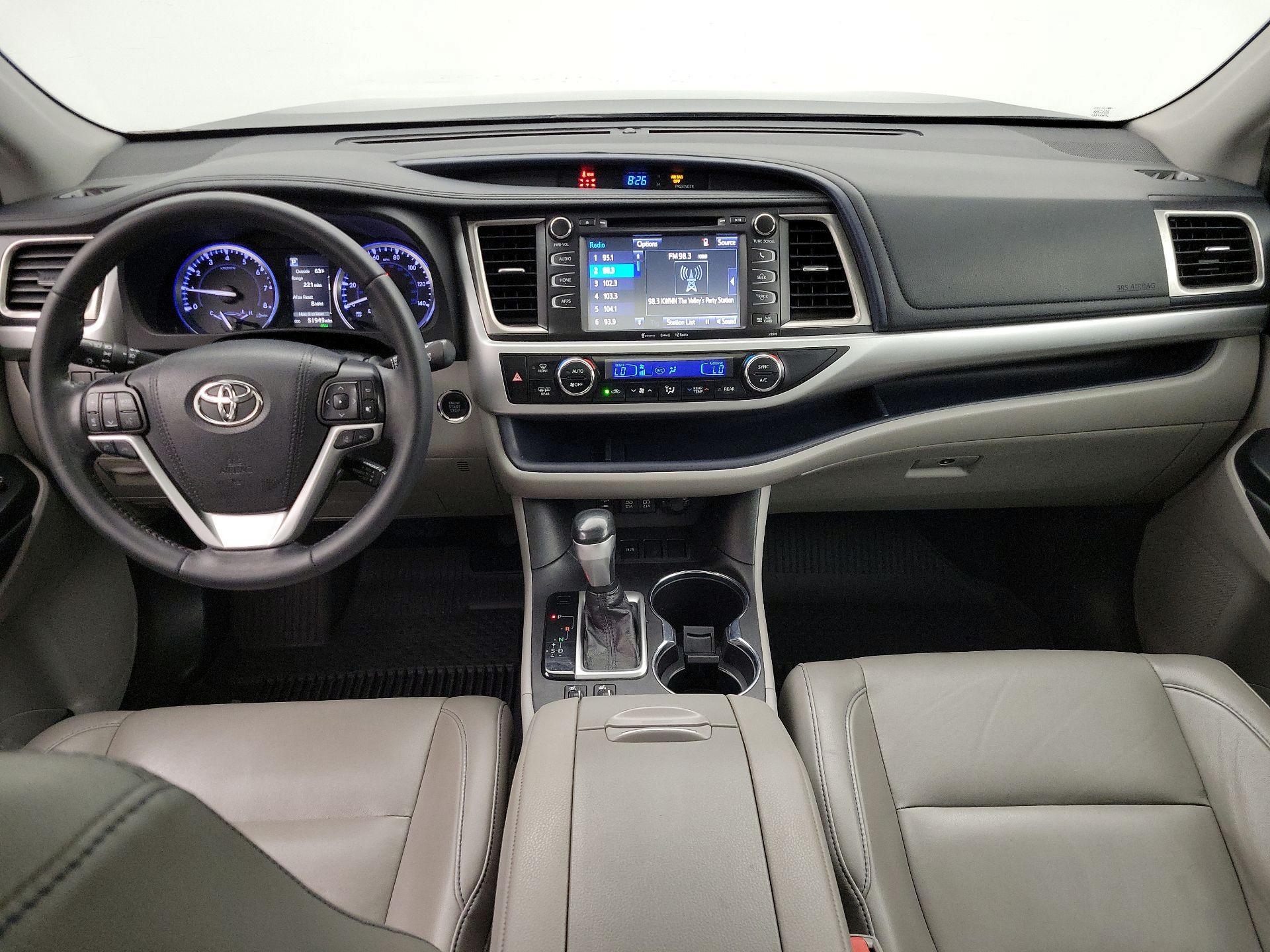 Thumbnail: 2019 Toyota Highlander - 9