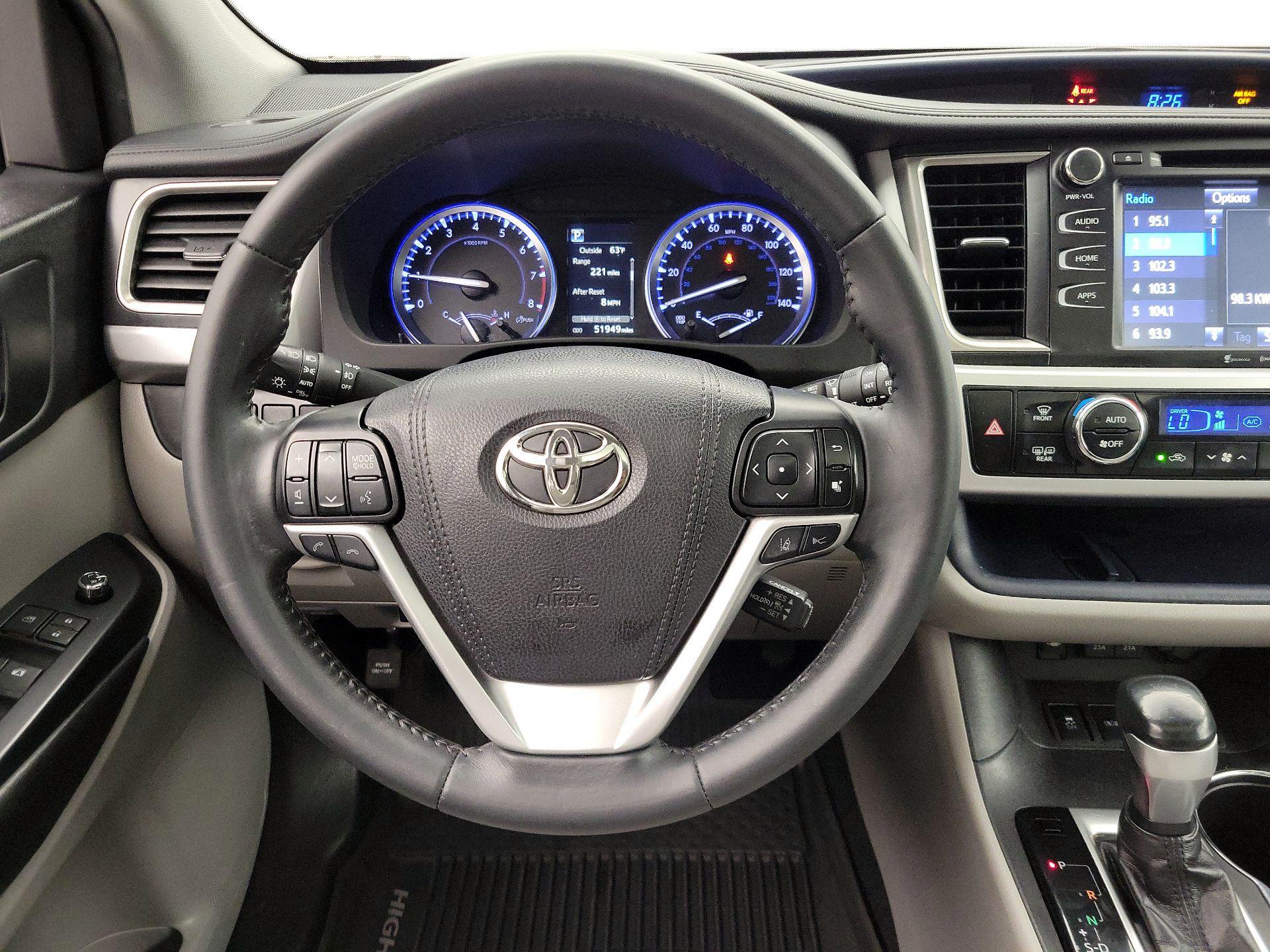 Thumbnail: 2019 Toyota Highlander - 10