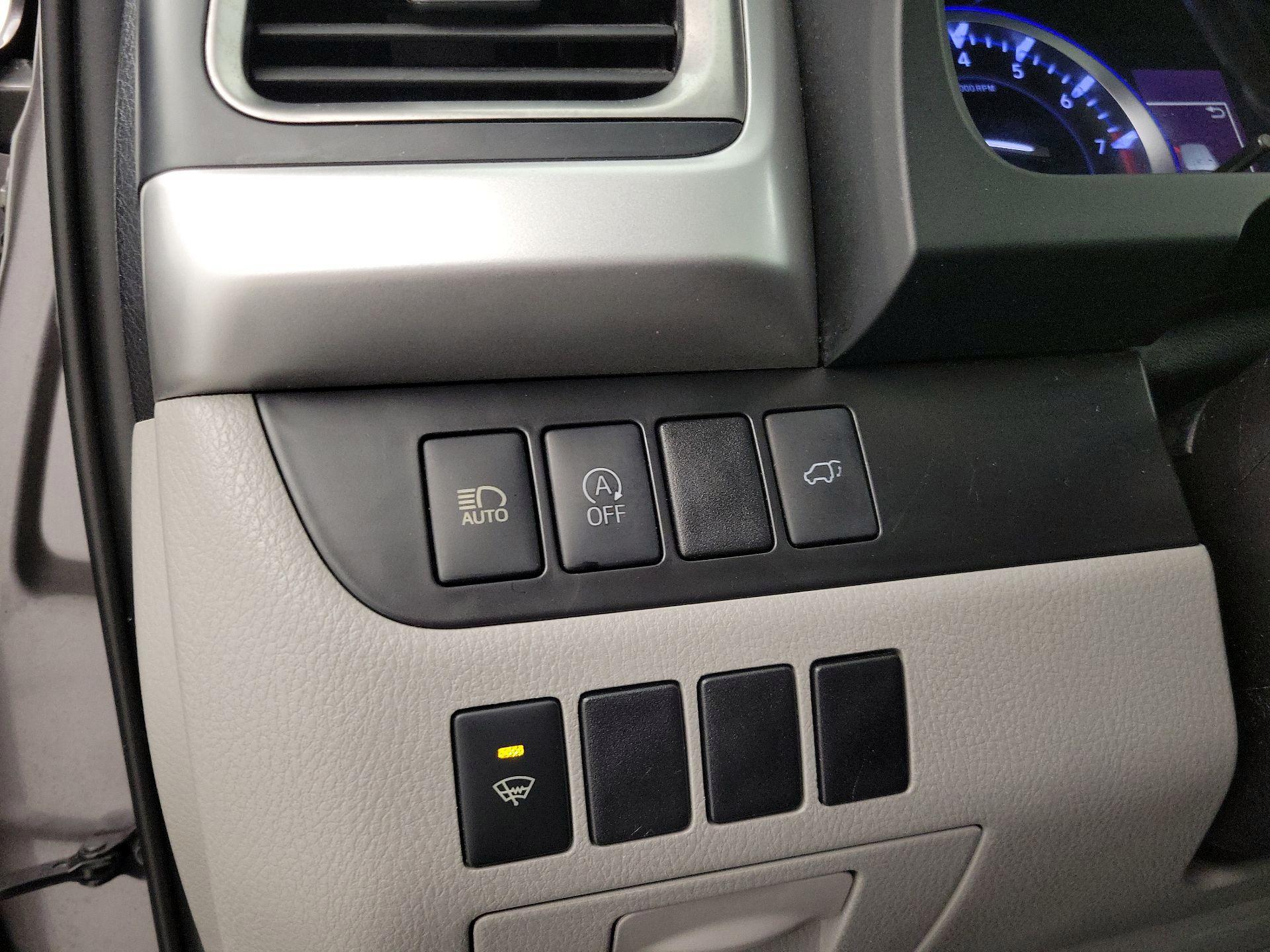 Thumbnail: 2019 Toyota Highlander - 13