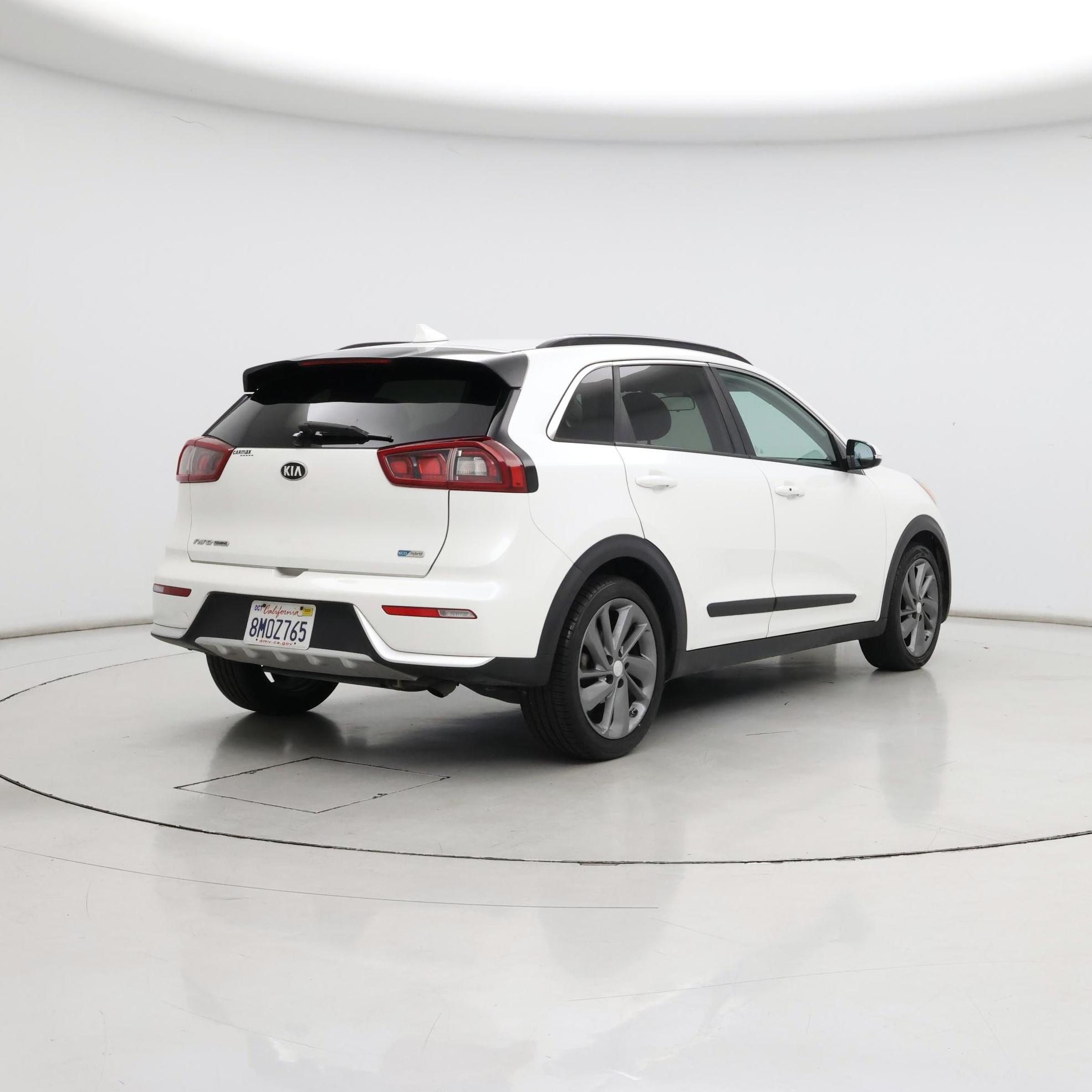 Thumbnail: 2017 Kia Niro - 8