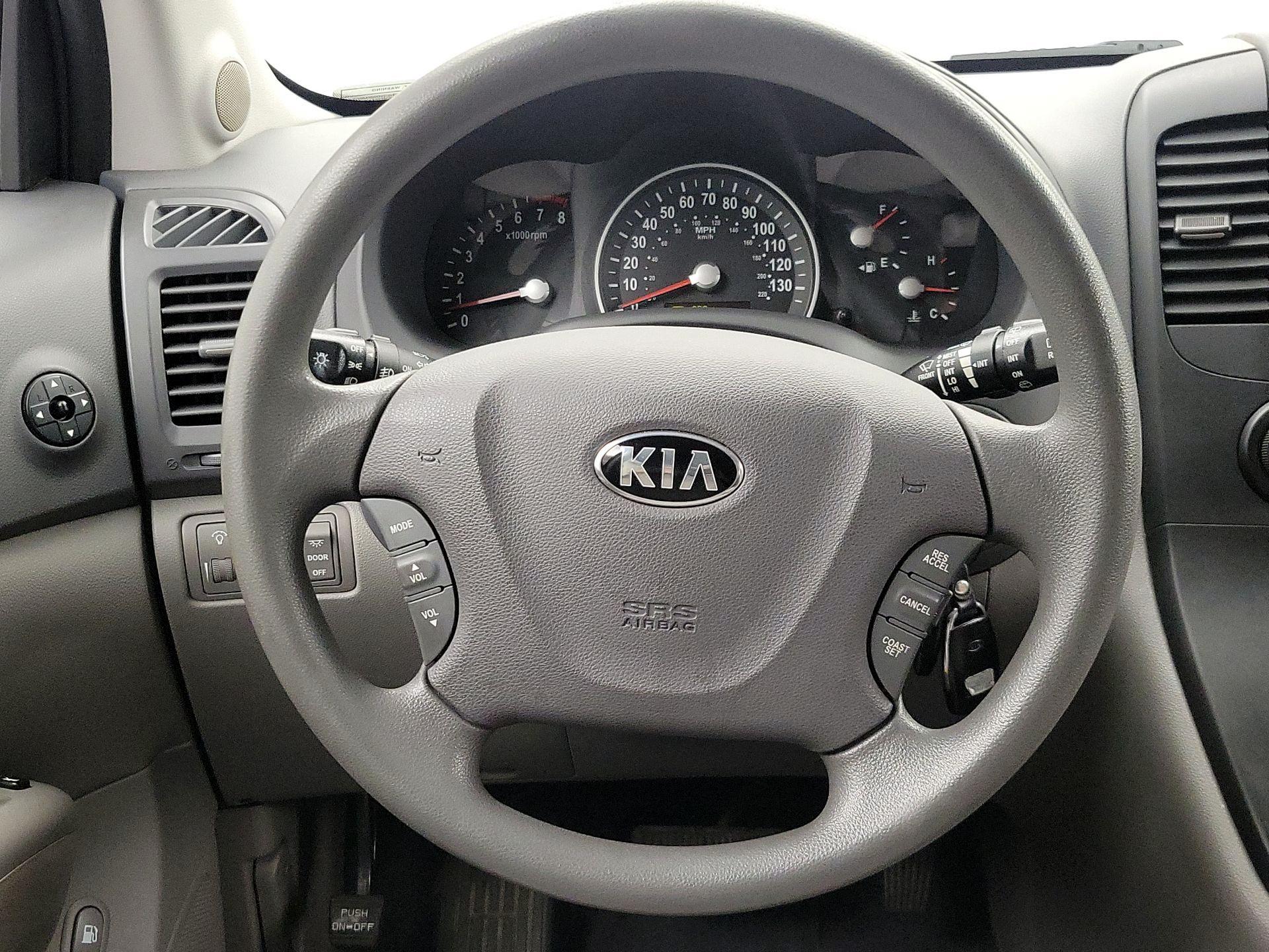 Thumbnail: 2014 Kia Sedona - 10