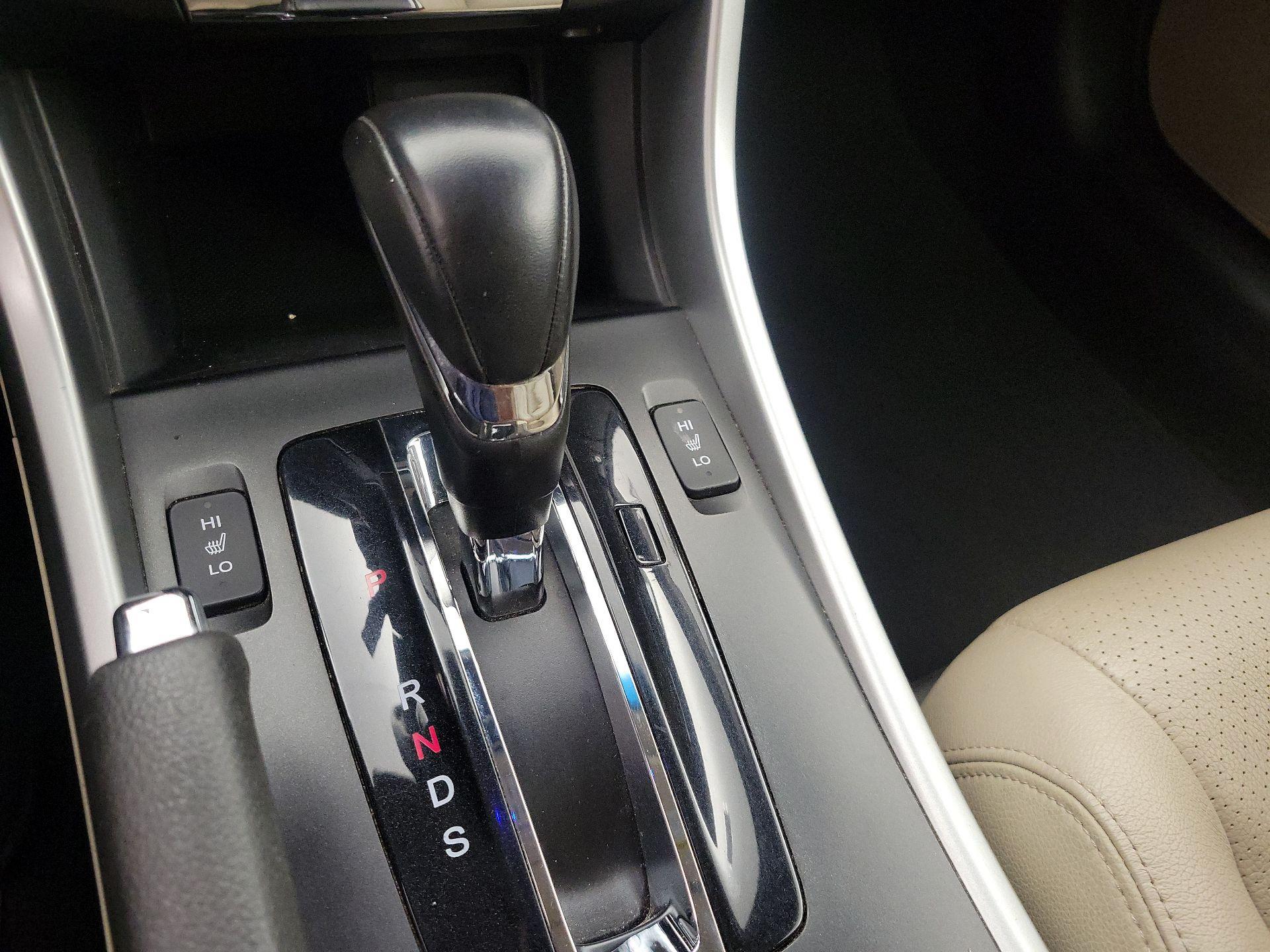 Thumbnail: 2013 Honda Accord - 17