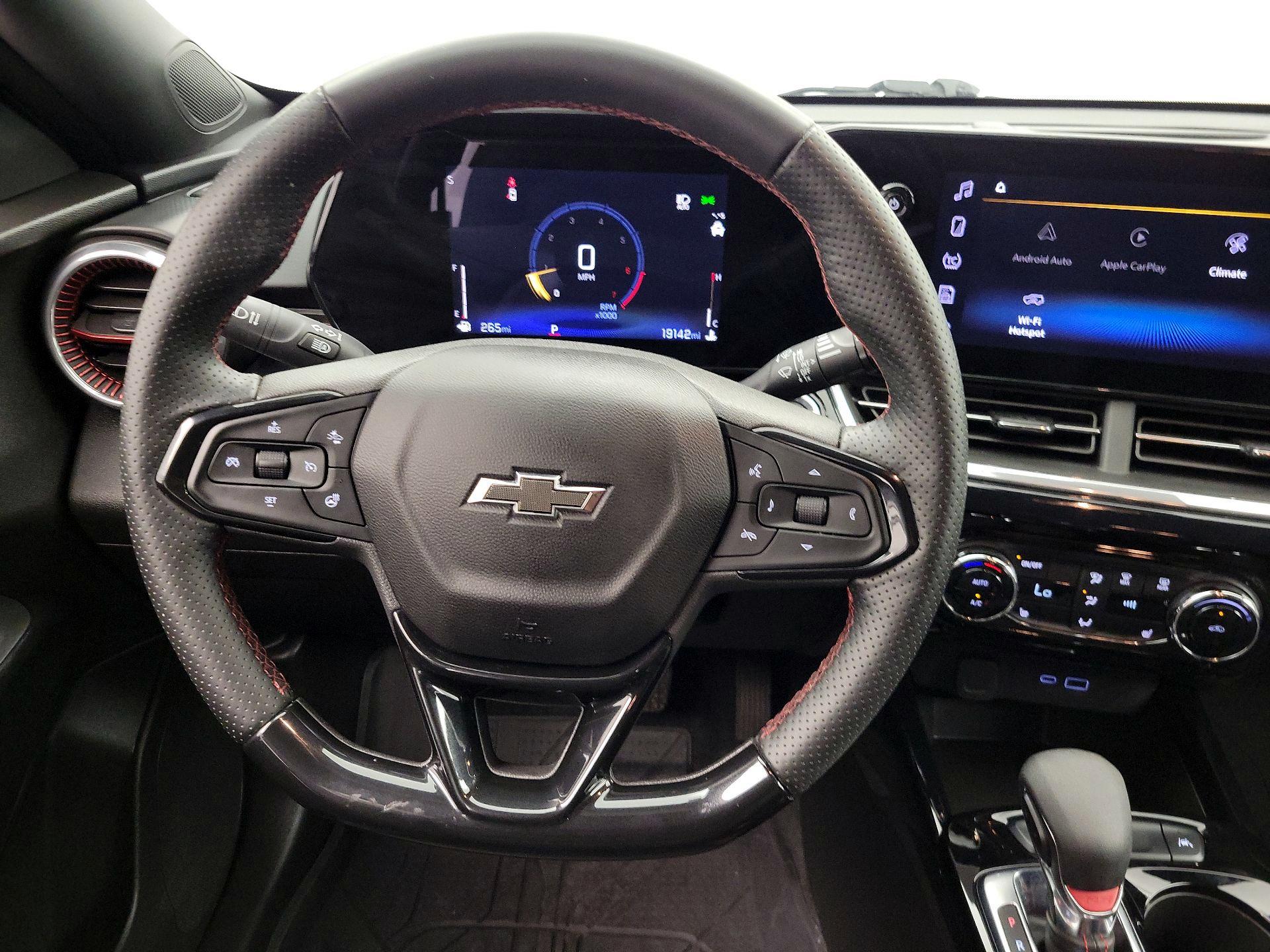 Thumbnail: 2024 Chevrolet Trax - 10