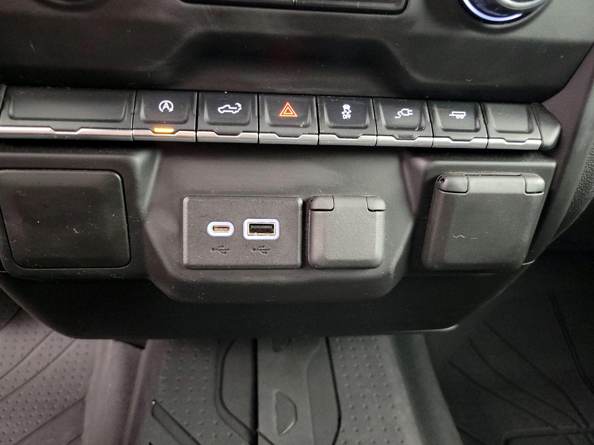 Thumbnail: 2021 Chevrolet Silverado 1500 - 18