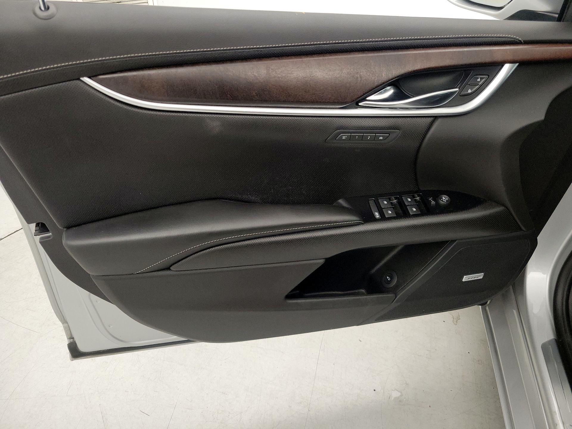 Thumbnail: 2019 Cadillac XTS - 12
