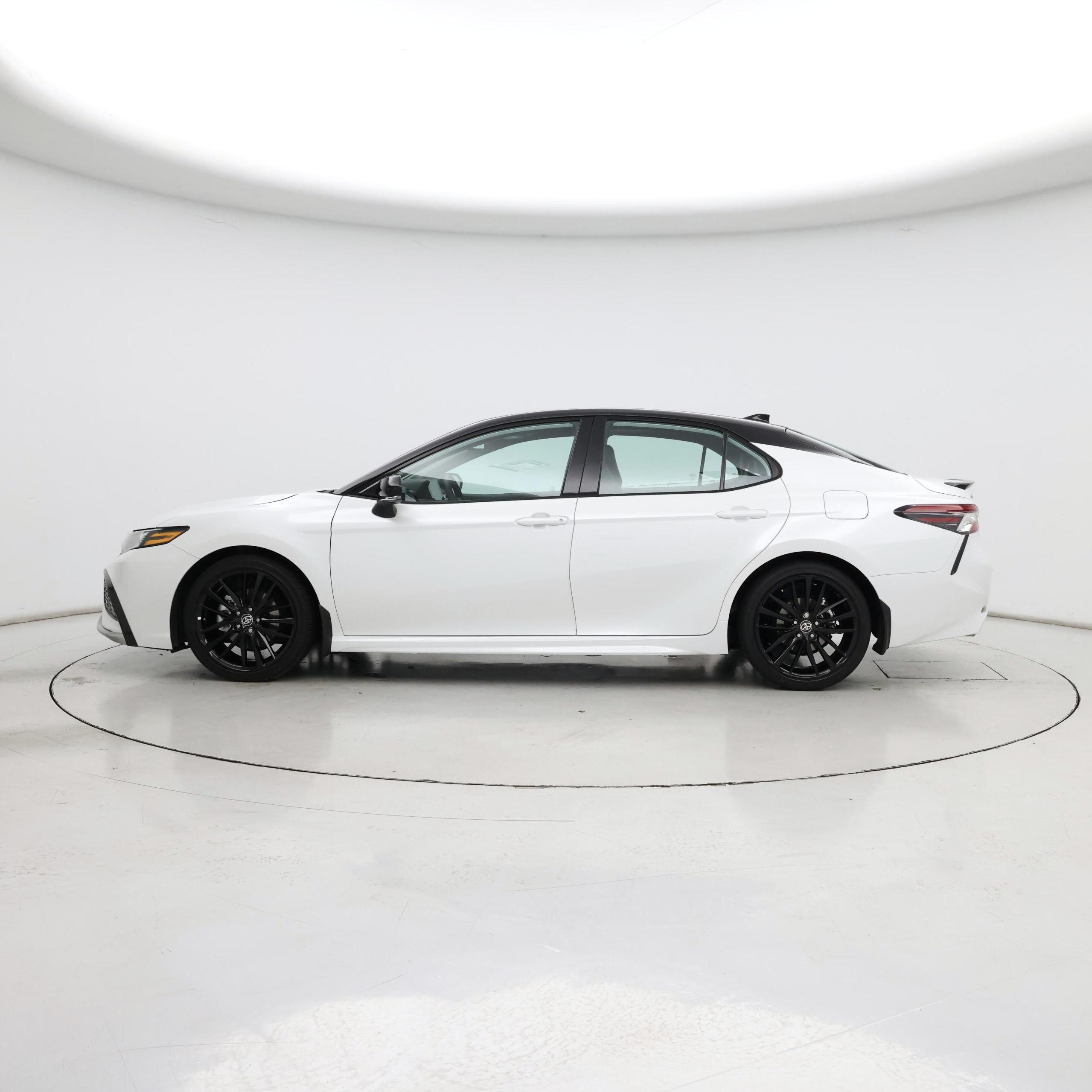 Thumbnail: 2024 Toyota Camry - 3