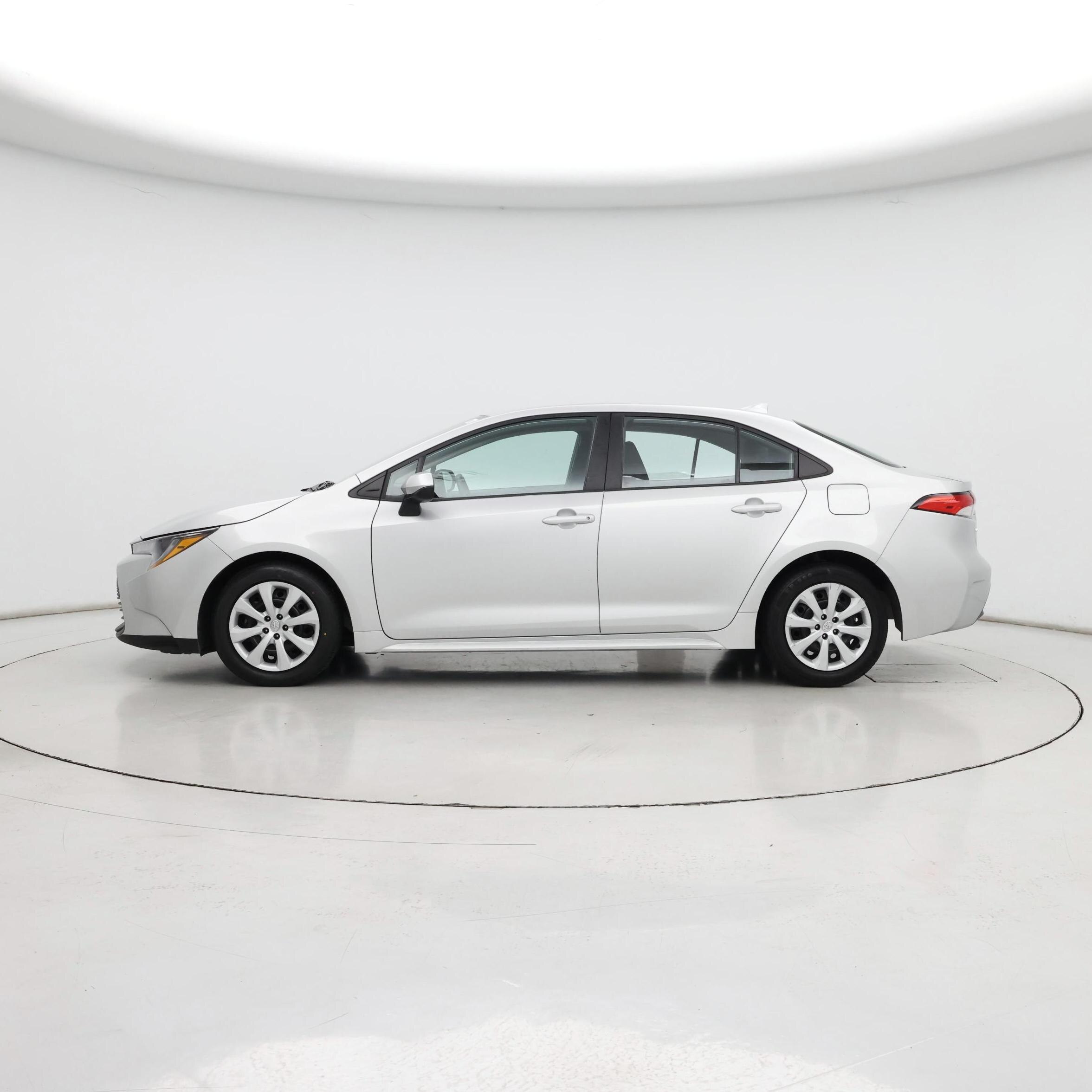 Thumbnail: 2023 Toyota Corolla - 3