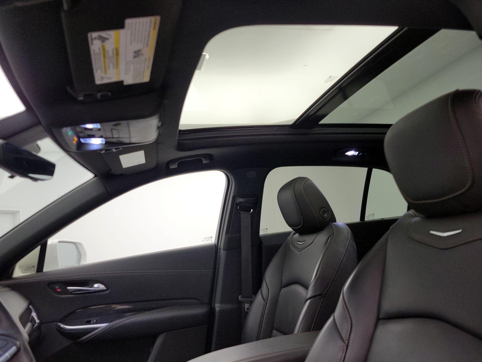 Thumbnail: 2020 Cadillac XT4 - 19