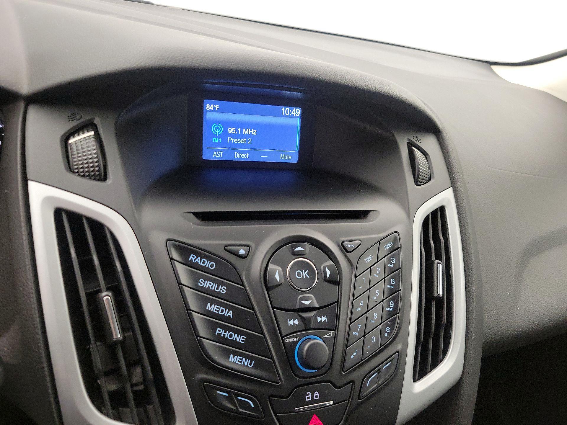 Thumbnail: 2014 Ford Focus - 14