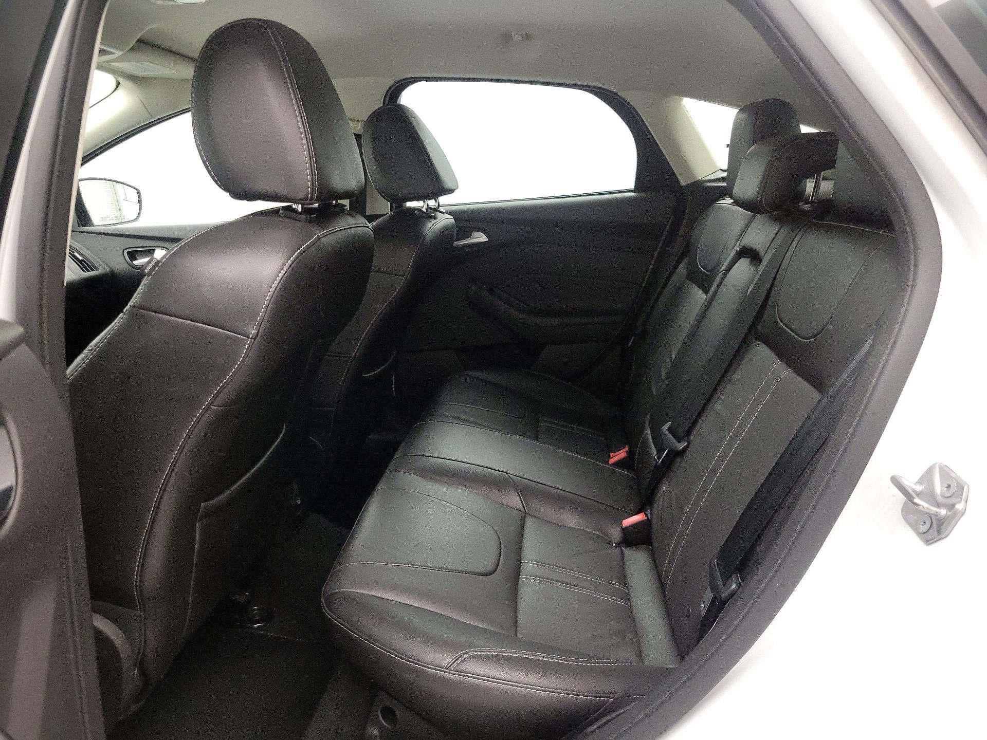 Thumbnail: 2014 Ford Focus - 18