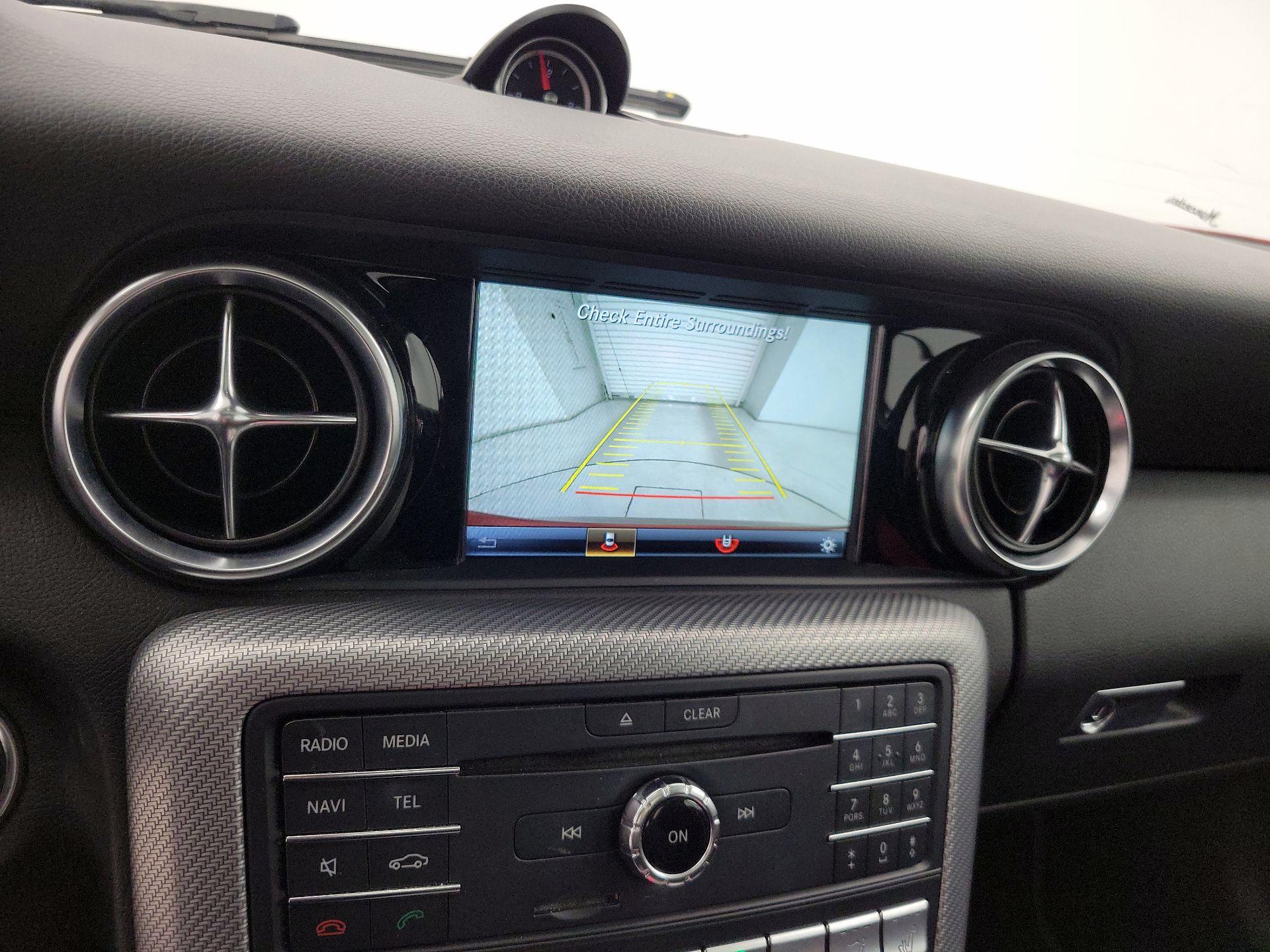 Thumbnail: 2017 Mercedes-Benz SL-Class - 15