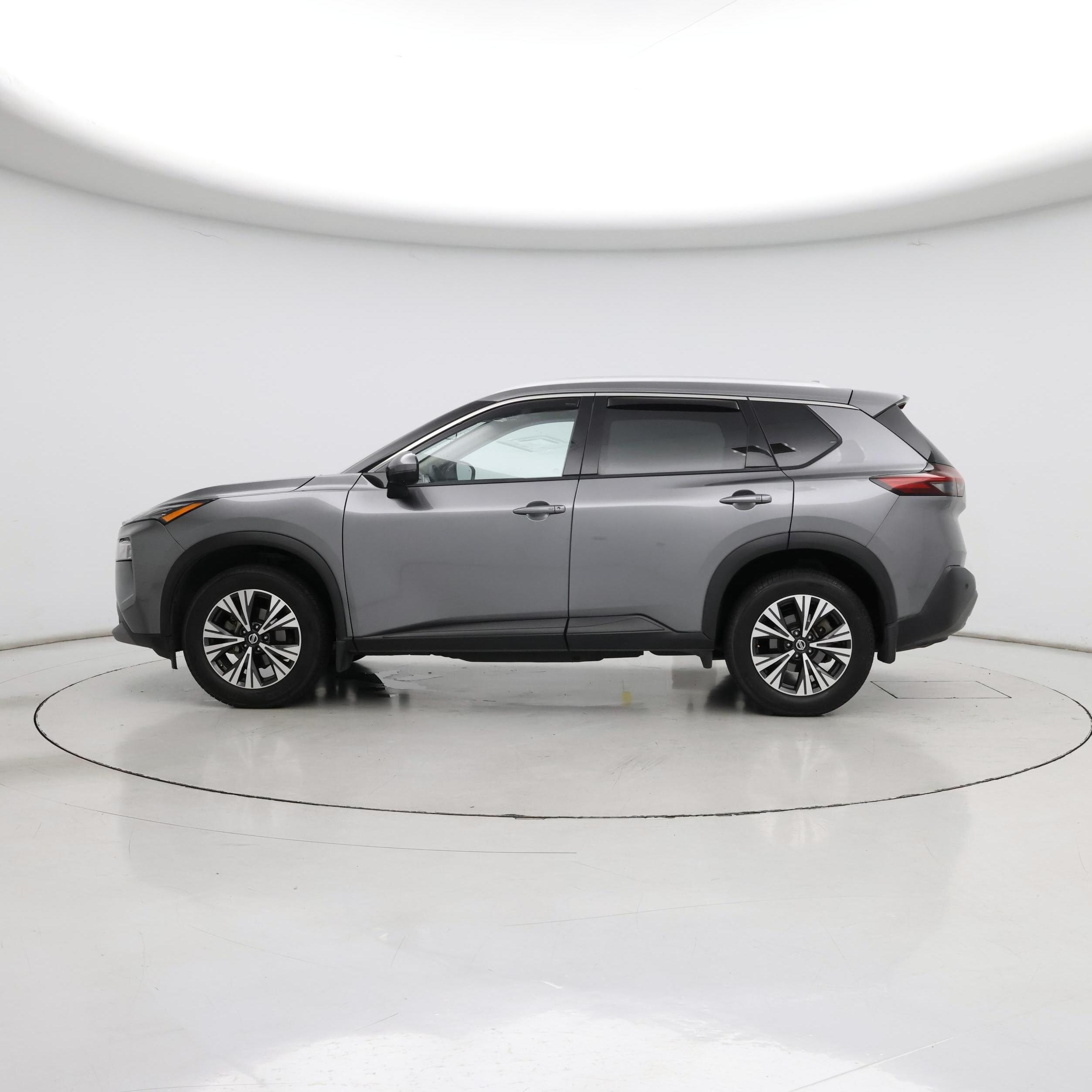 Thumbnail: 2021 Nissan Rogue - 3