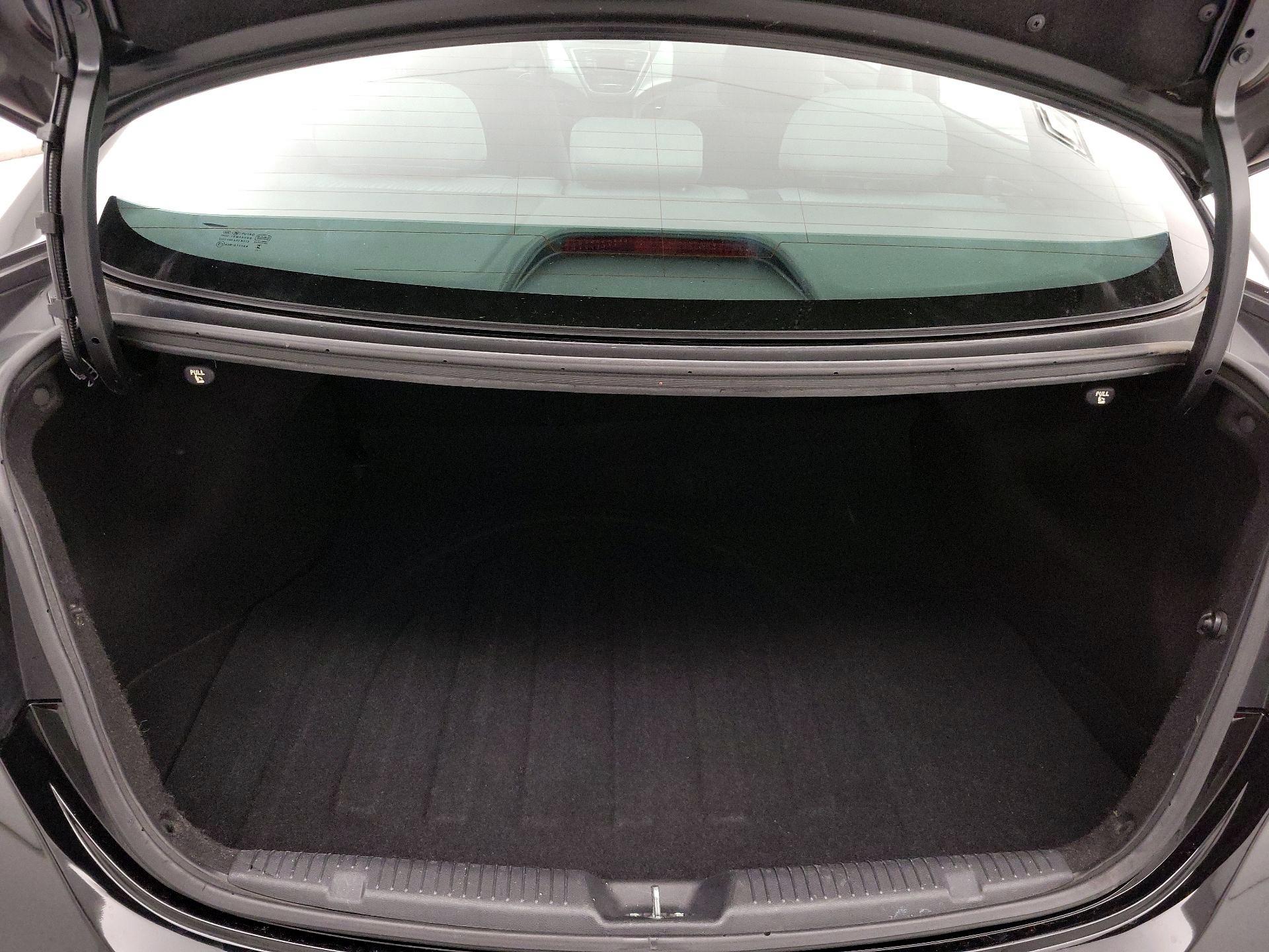 Thumbnail: 2013 Hyundai Elantra - 19