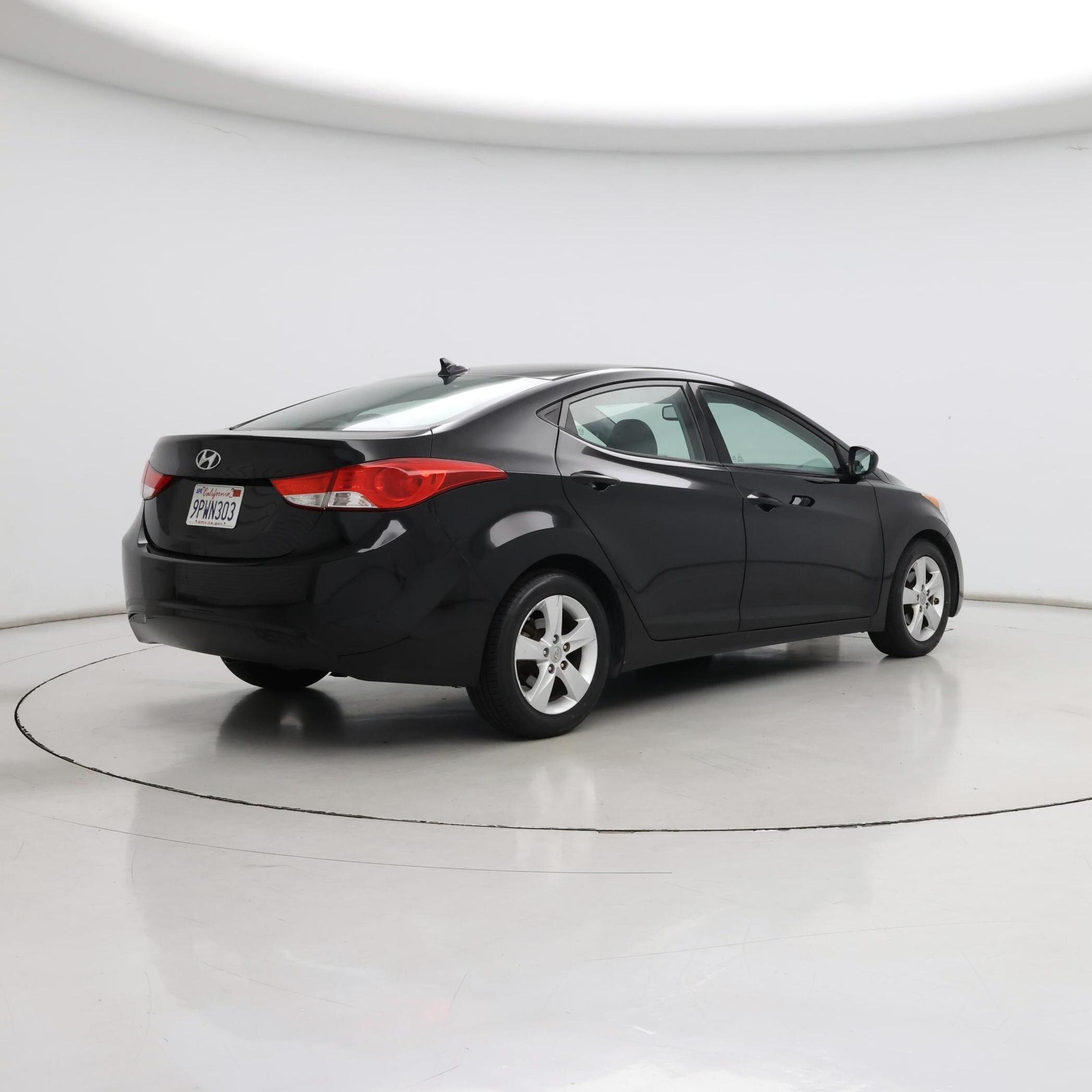 Thumbnail: 2013 Hyundai Elantra - 8