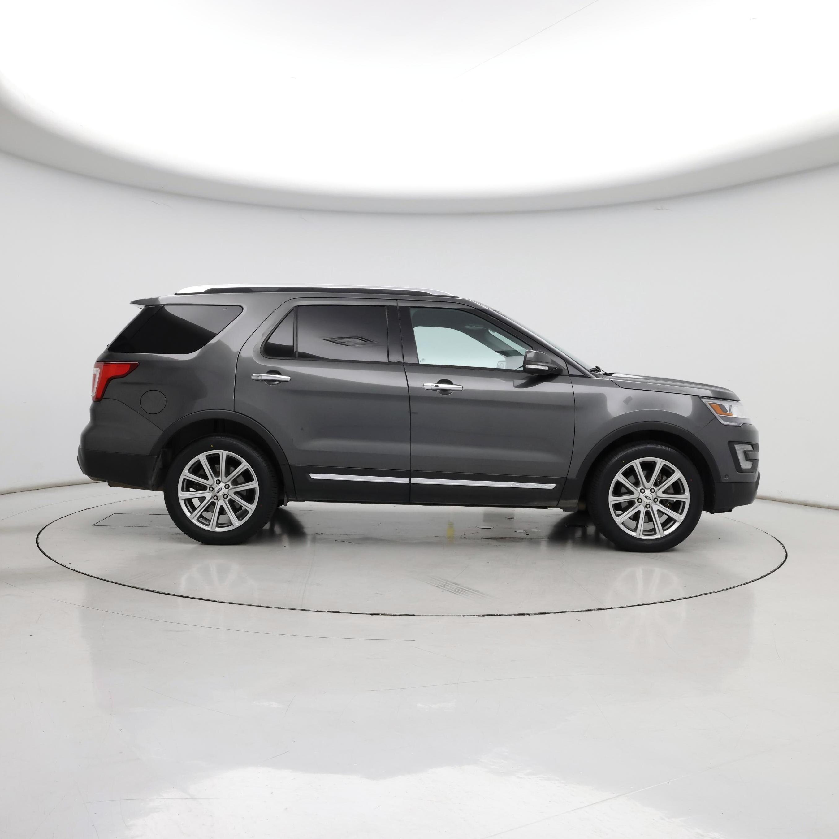 Thumbnail: 2017 Ford Explorer - 7