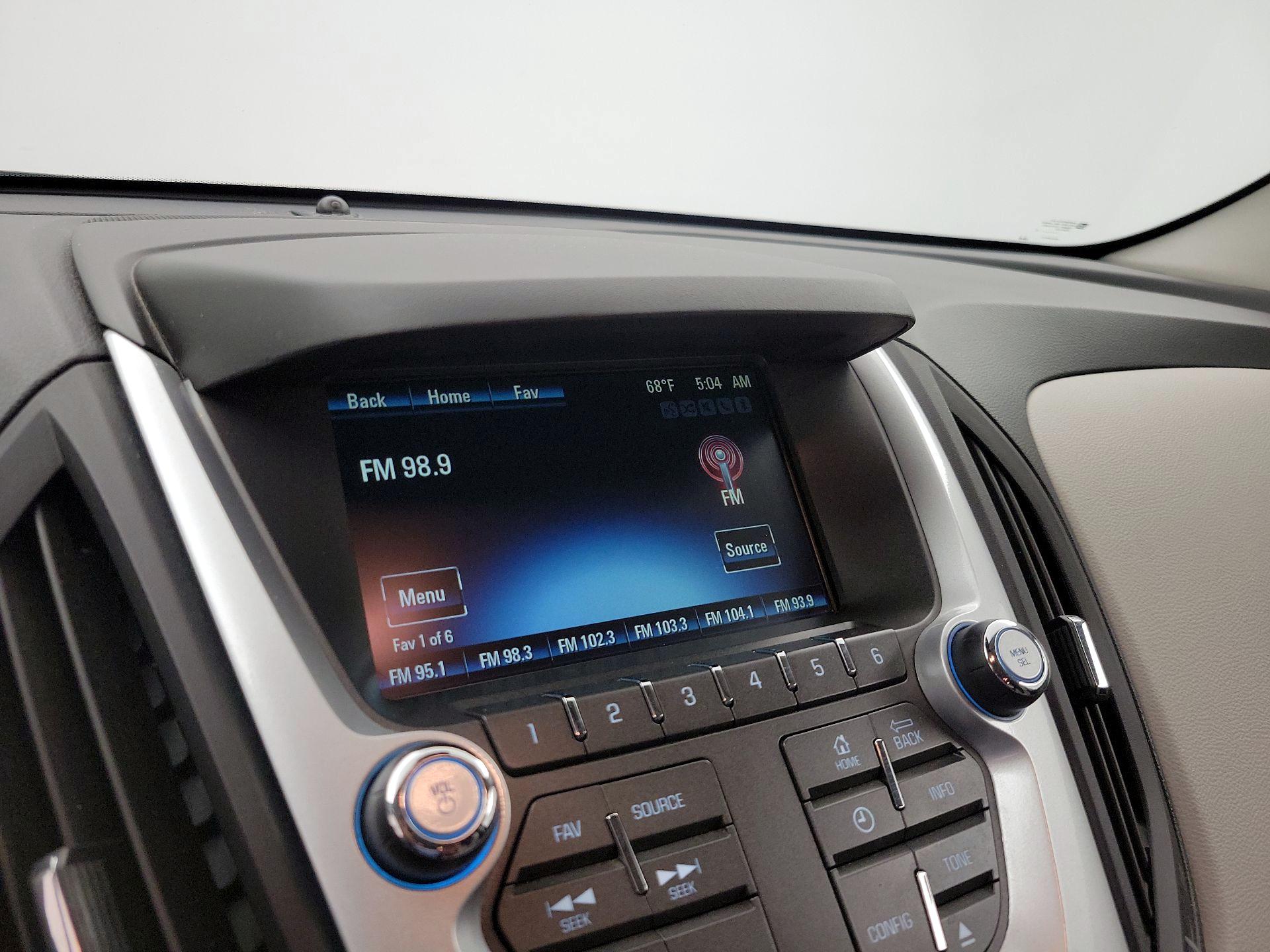 Thumbnail: 2015 Chevrolet Equinox - 15