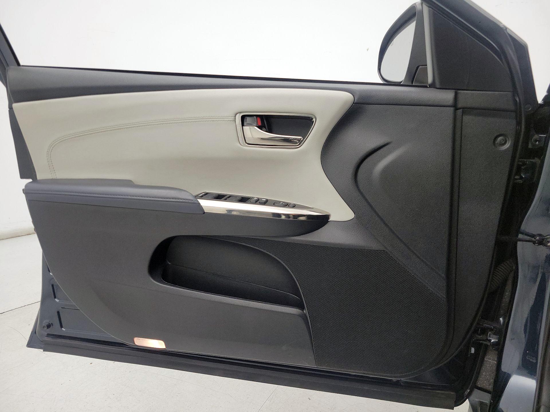 Thumbnail: 2015 Toyota Avalon - 12