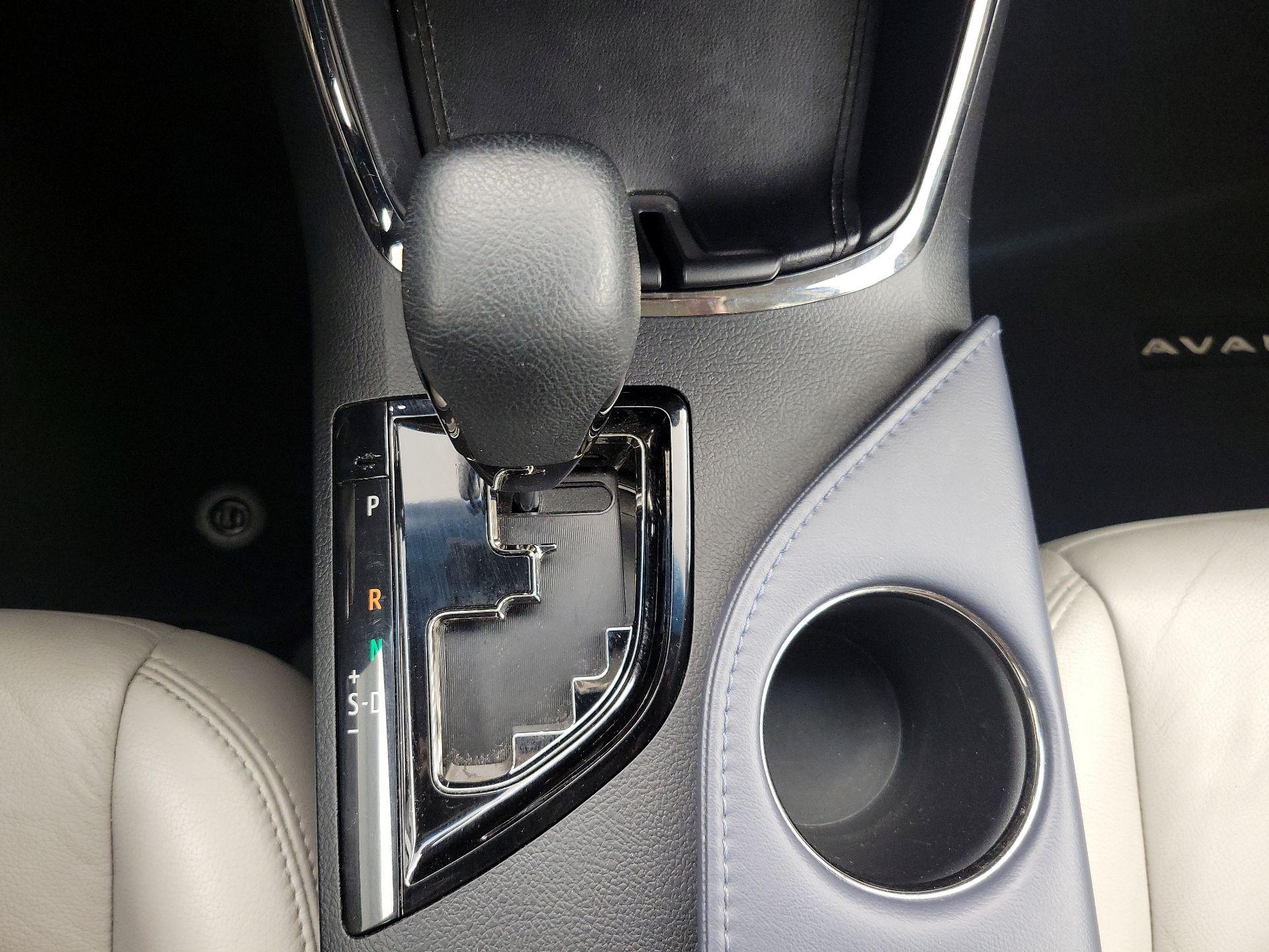Thumbnail: 2015 Toyota Avalon - 18