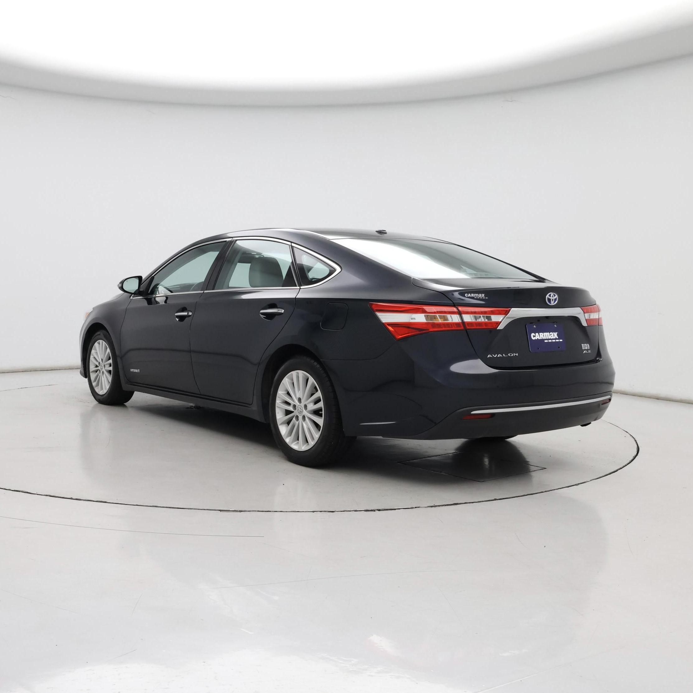 Thumbnail: 2015 Toyota Avalon - 2