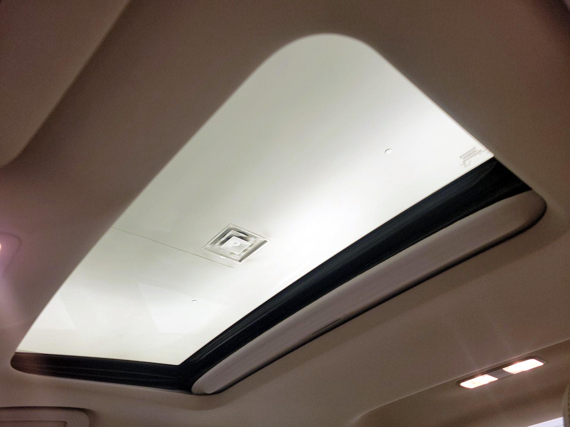 Thumbnail: 2015 Toyota Avalon - 20