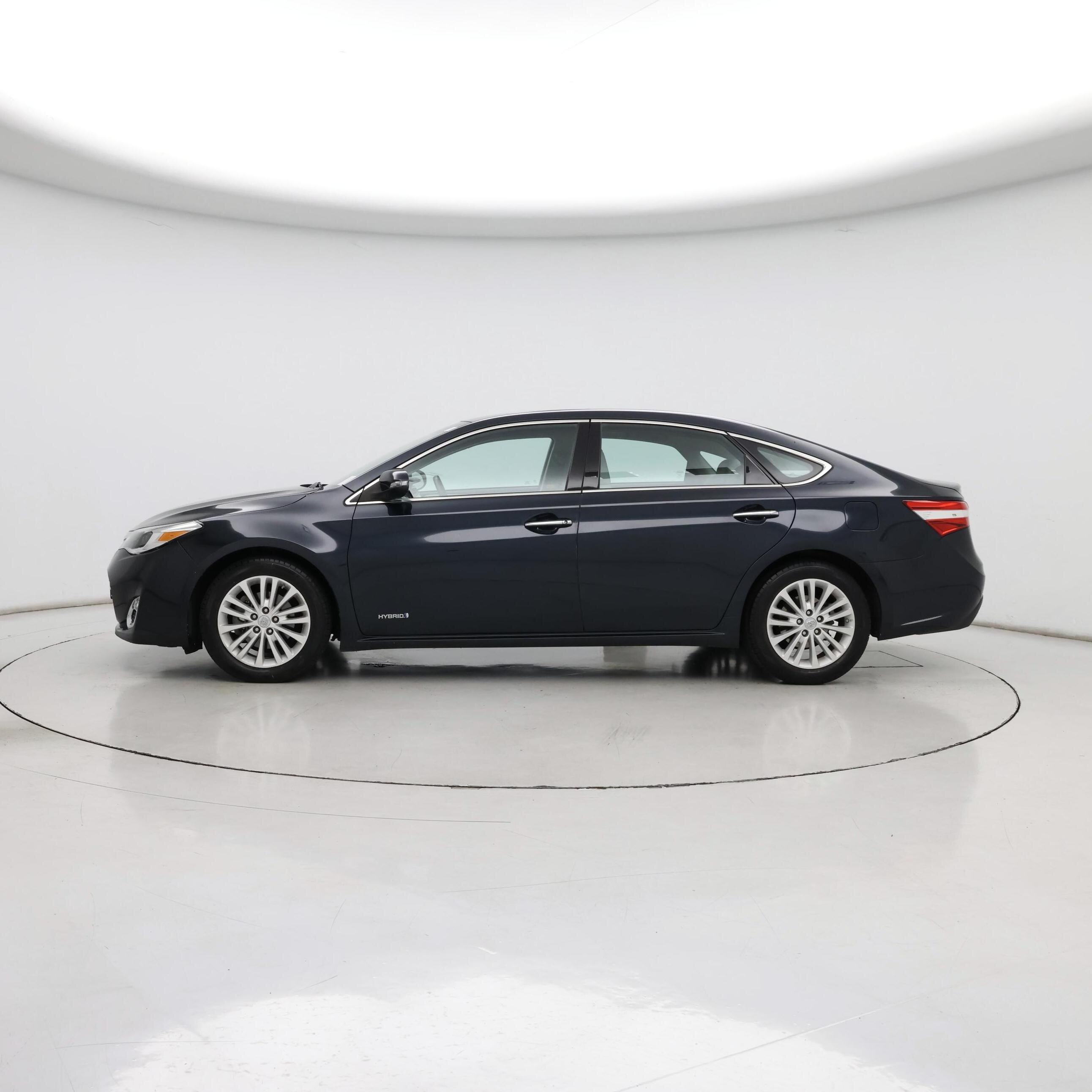 Thumbnail: 2015 Toyota Avalon - 3