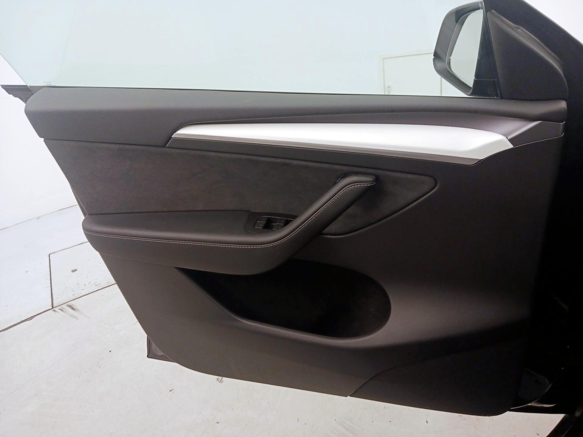 Thumbnail: 2024 Tesla Model Y - 12