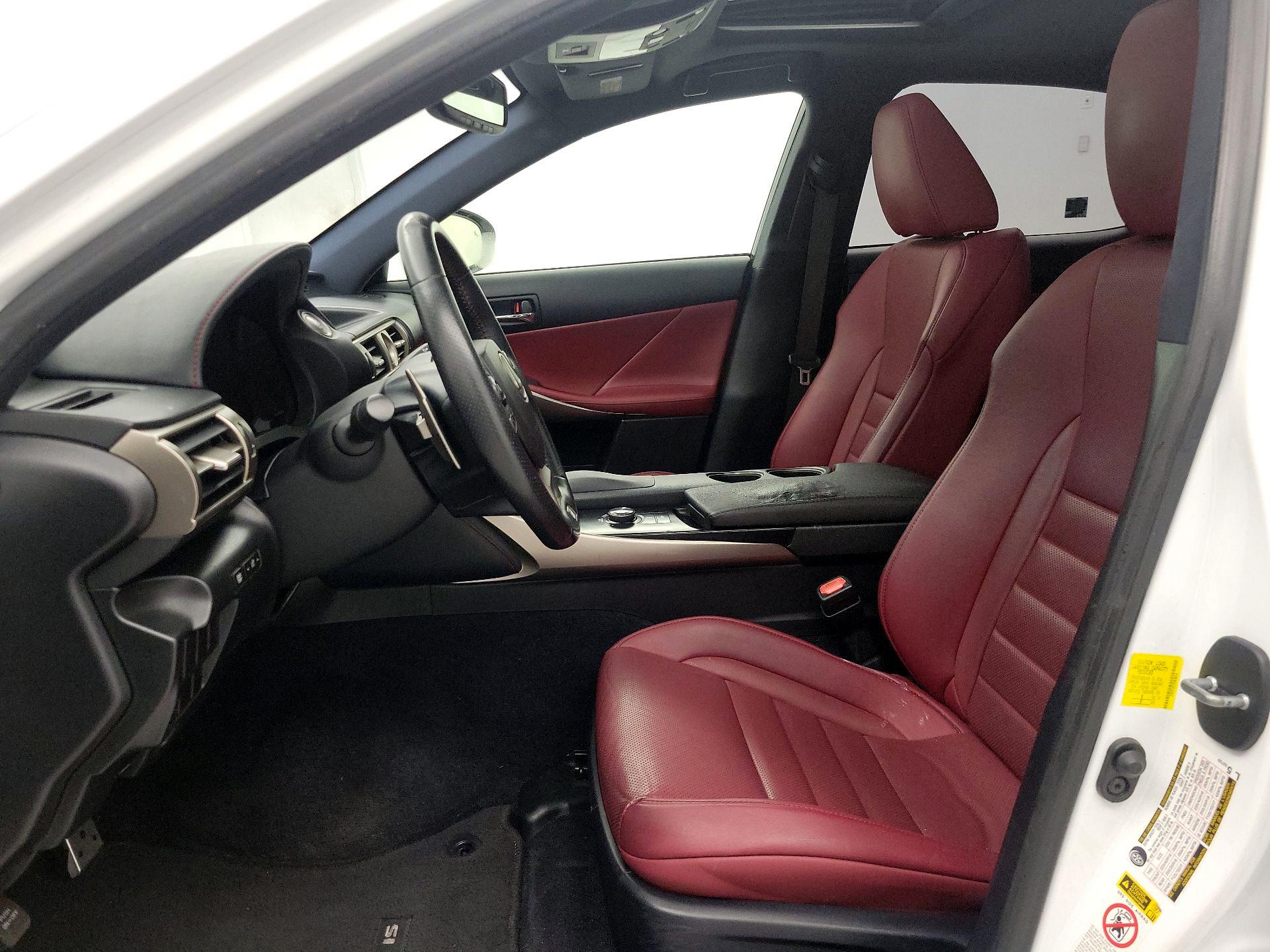 Thumbnail: 2014 Lexus IS - 11