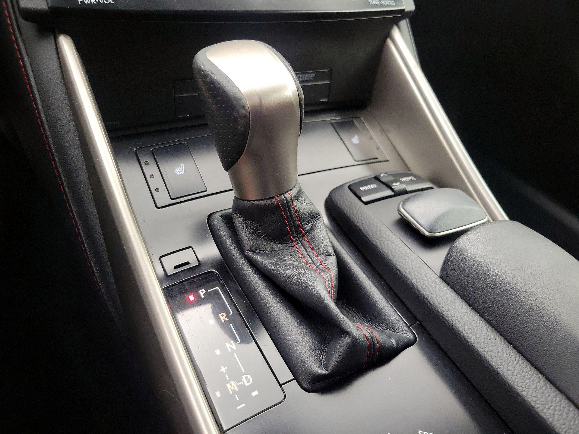 Thumbnail: 2014 Lexus IS - 18