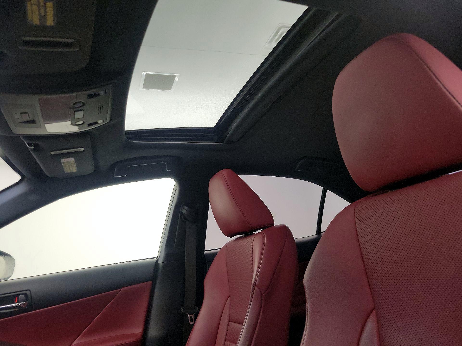 Thumbnail: 2014 Lexus IS - 20