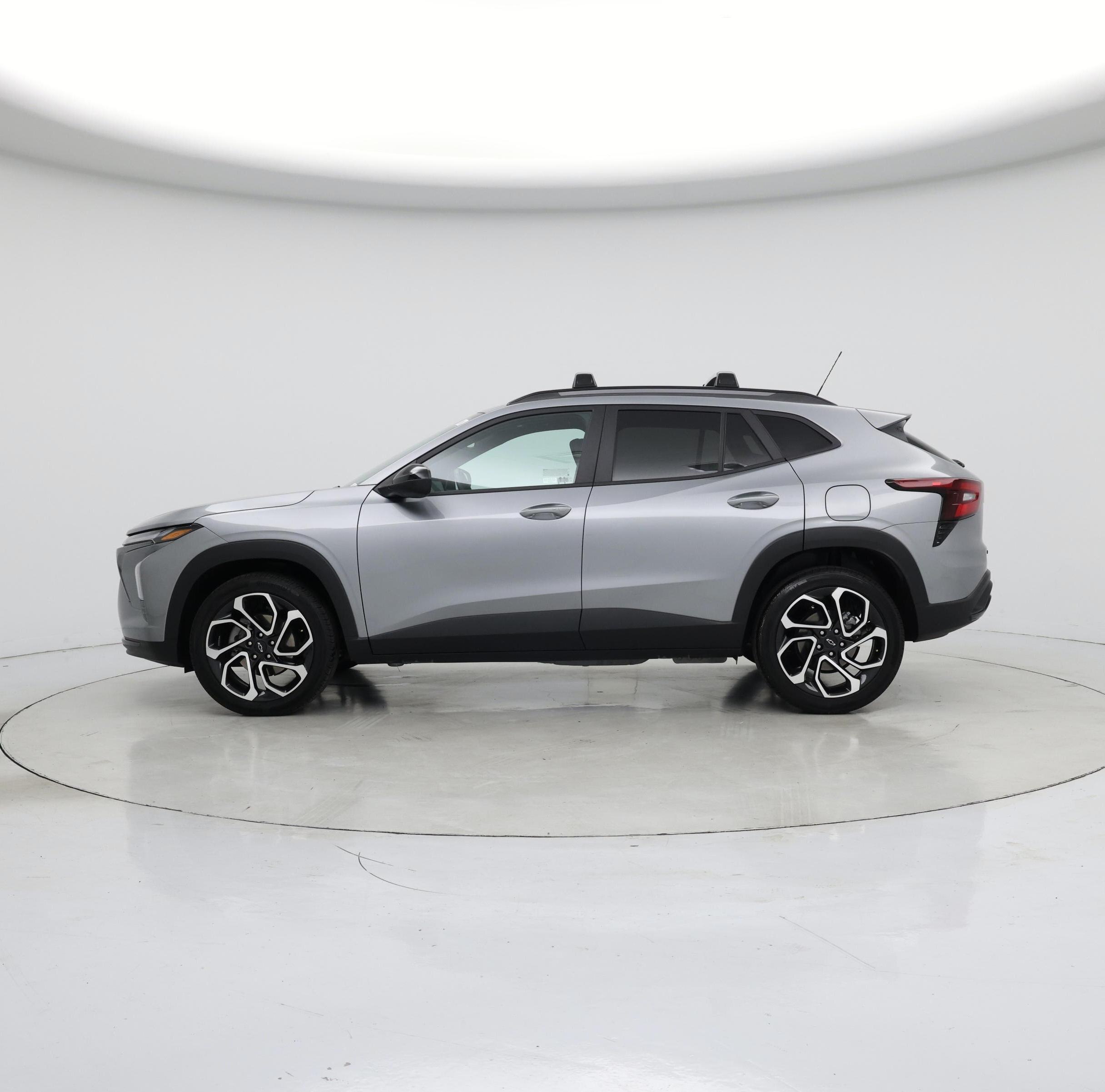 Thumbnail: 2024 Chevrolet Trax - 3