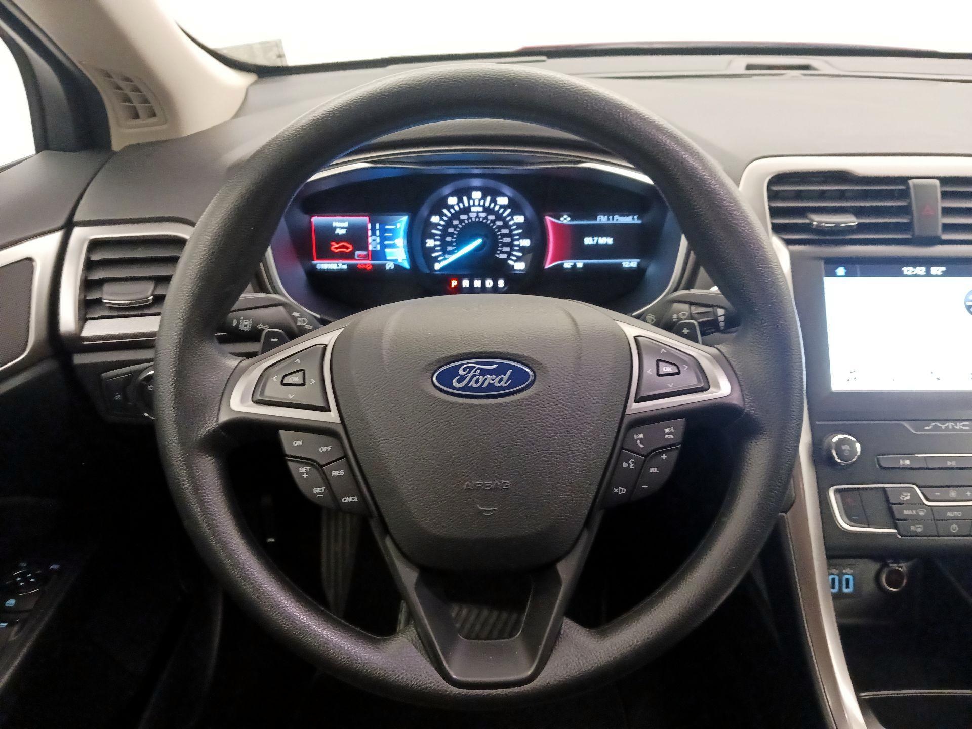 Thumbnail: 2019 Ford Fusion - 10