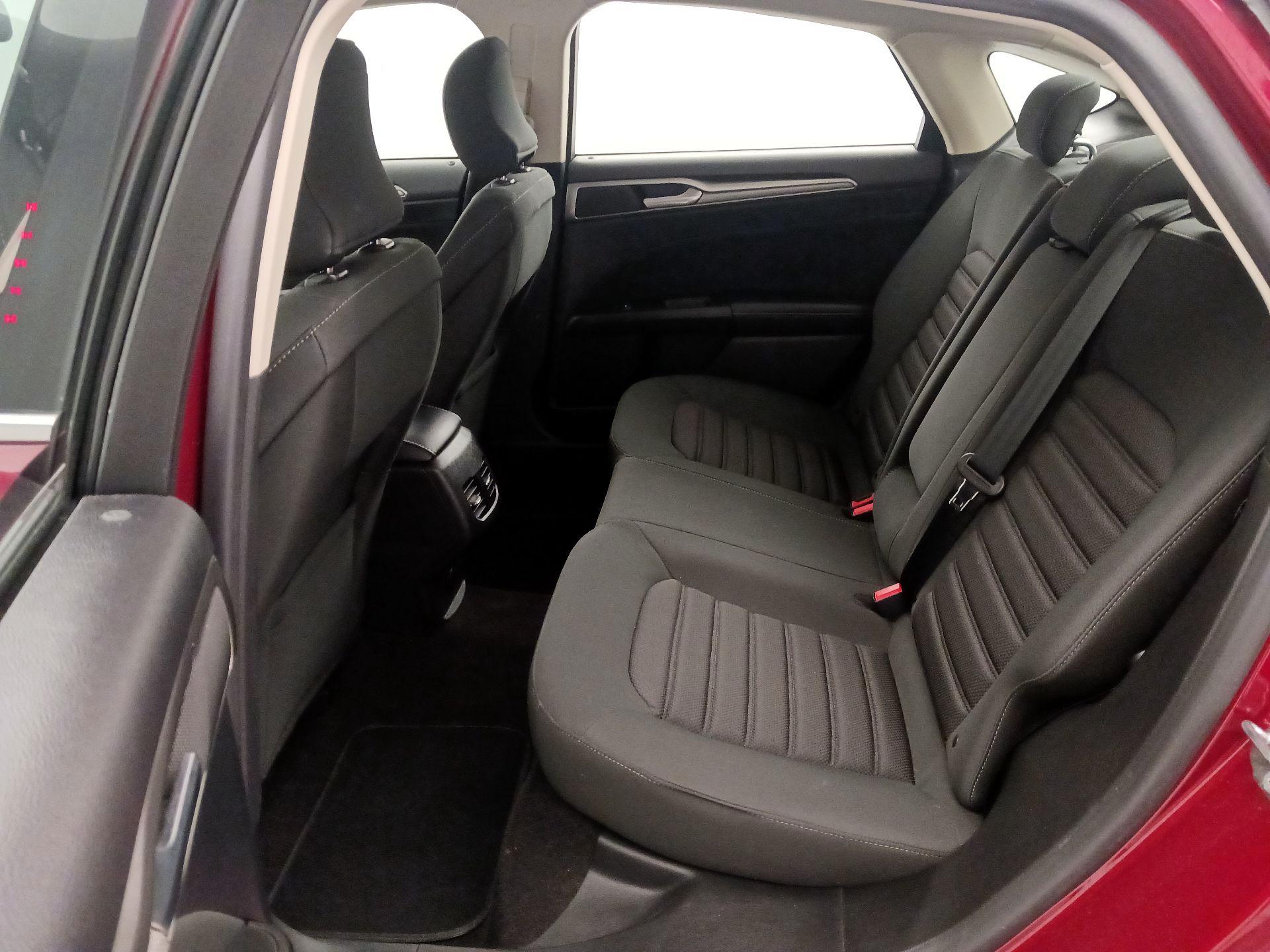Thumbnail: 2019 Ford Fusion - 19