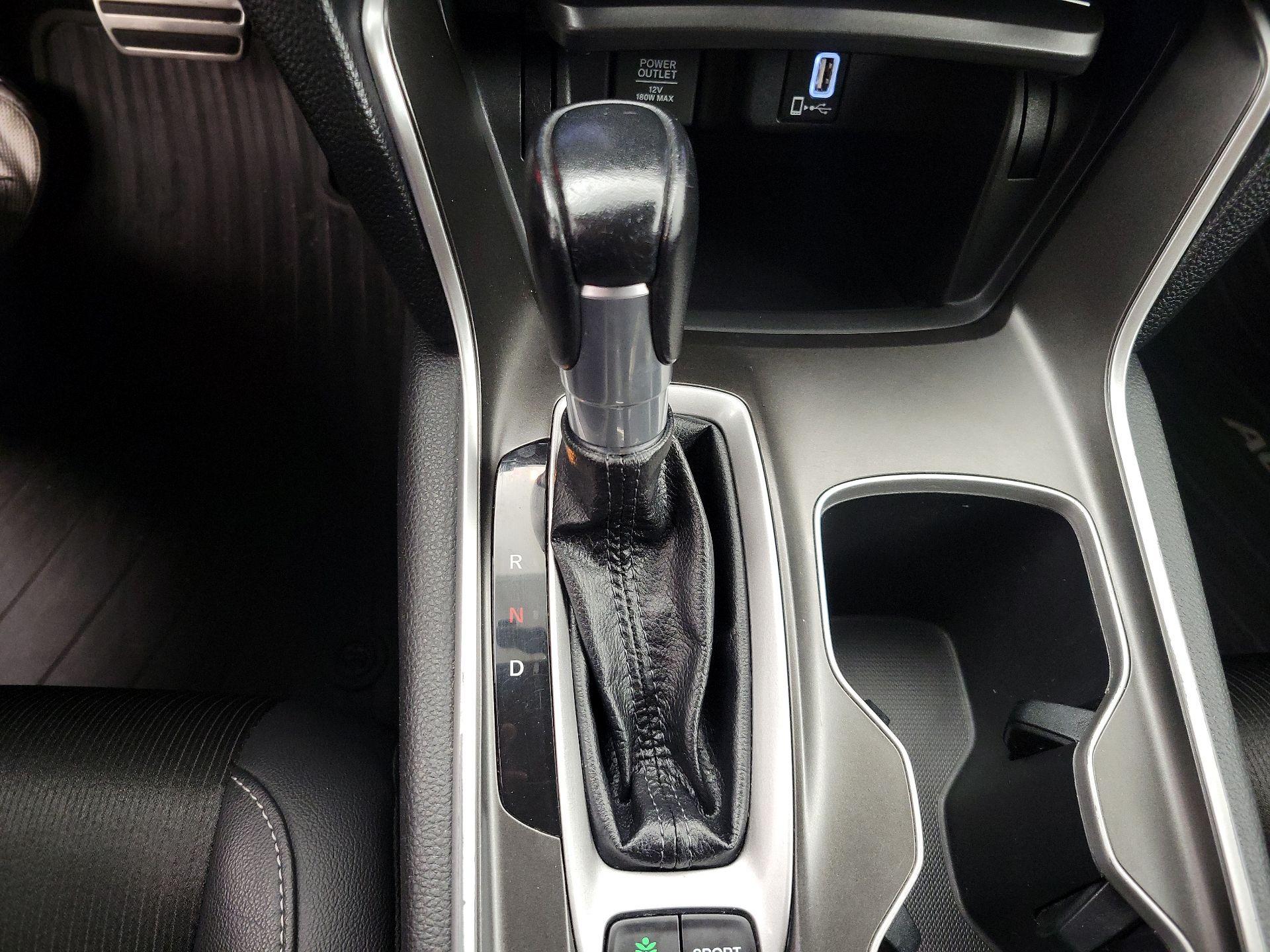Thumbnail: 2019 Honda Accord - 17