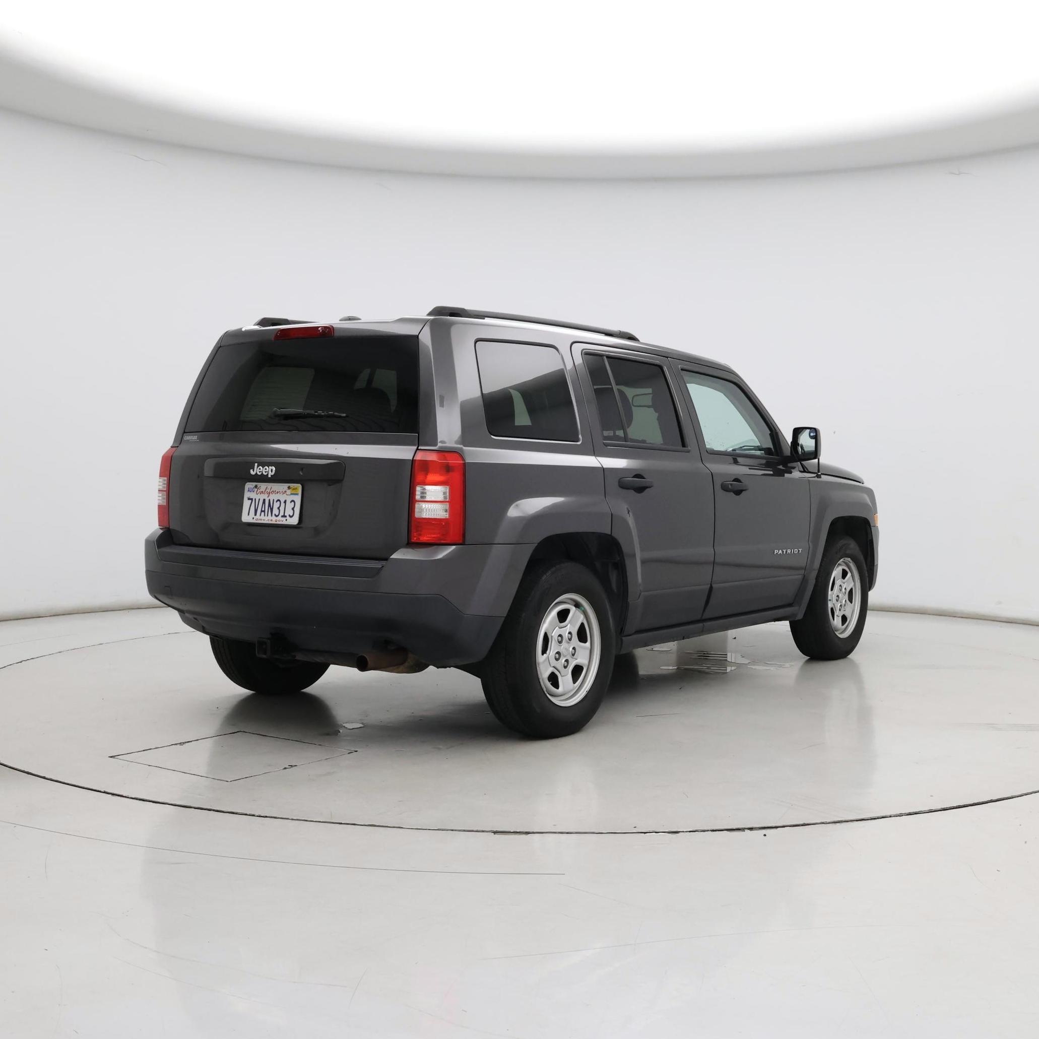 Thumbnail: 2016 Jeep Patriot - 8