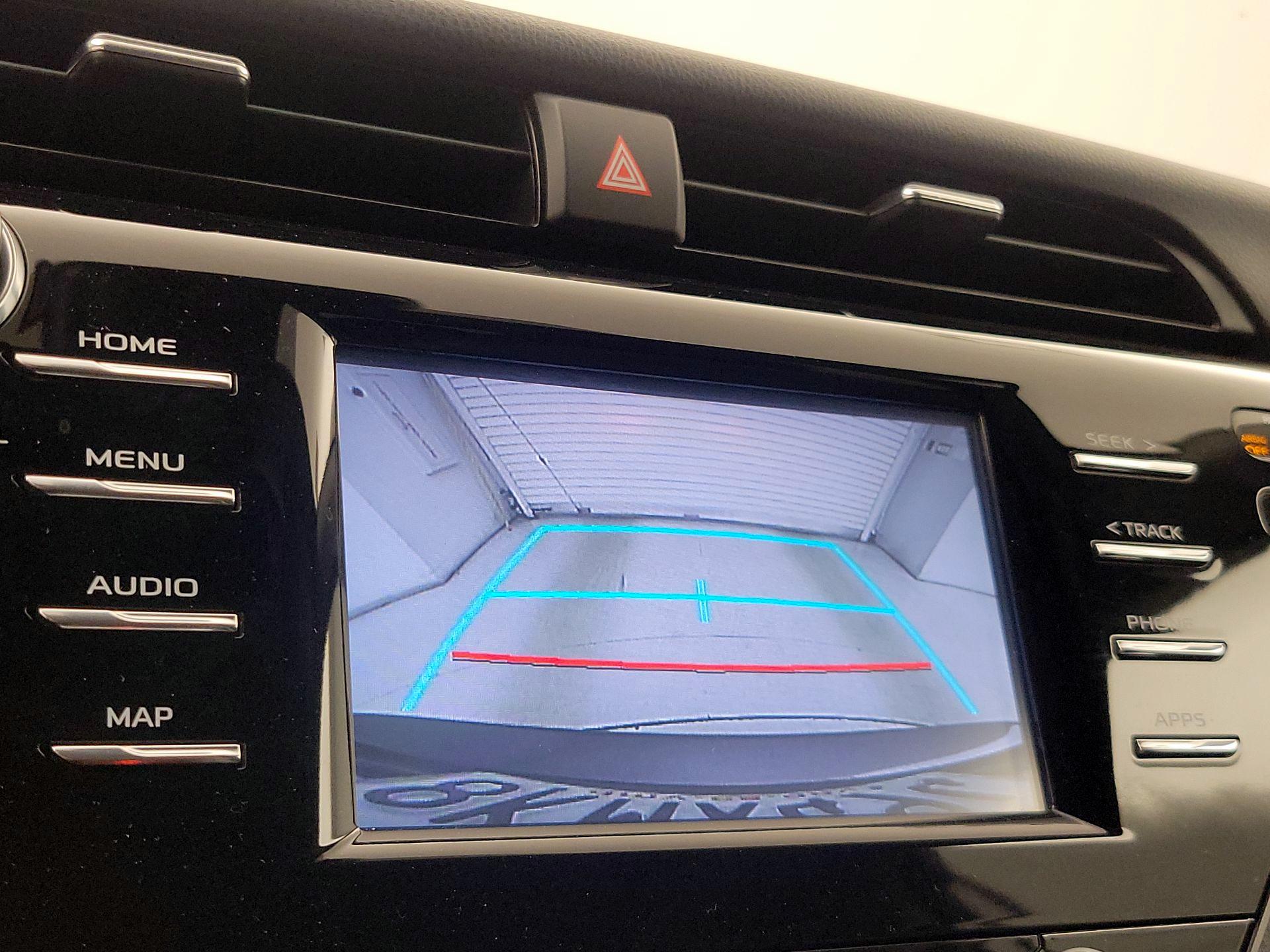Thumbnail: 2019 Toyota Camry - 14